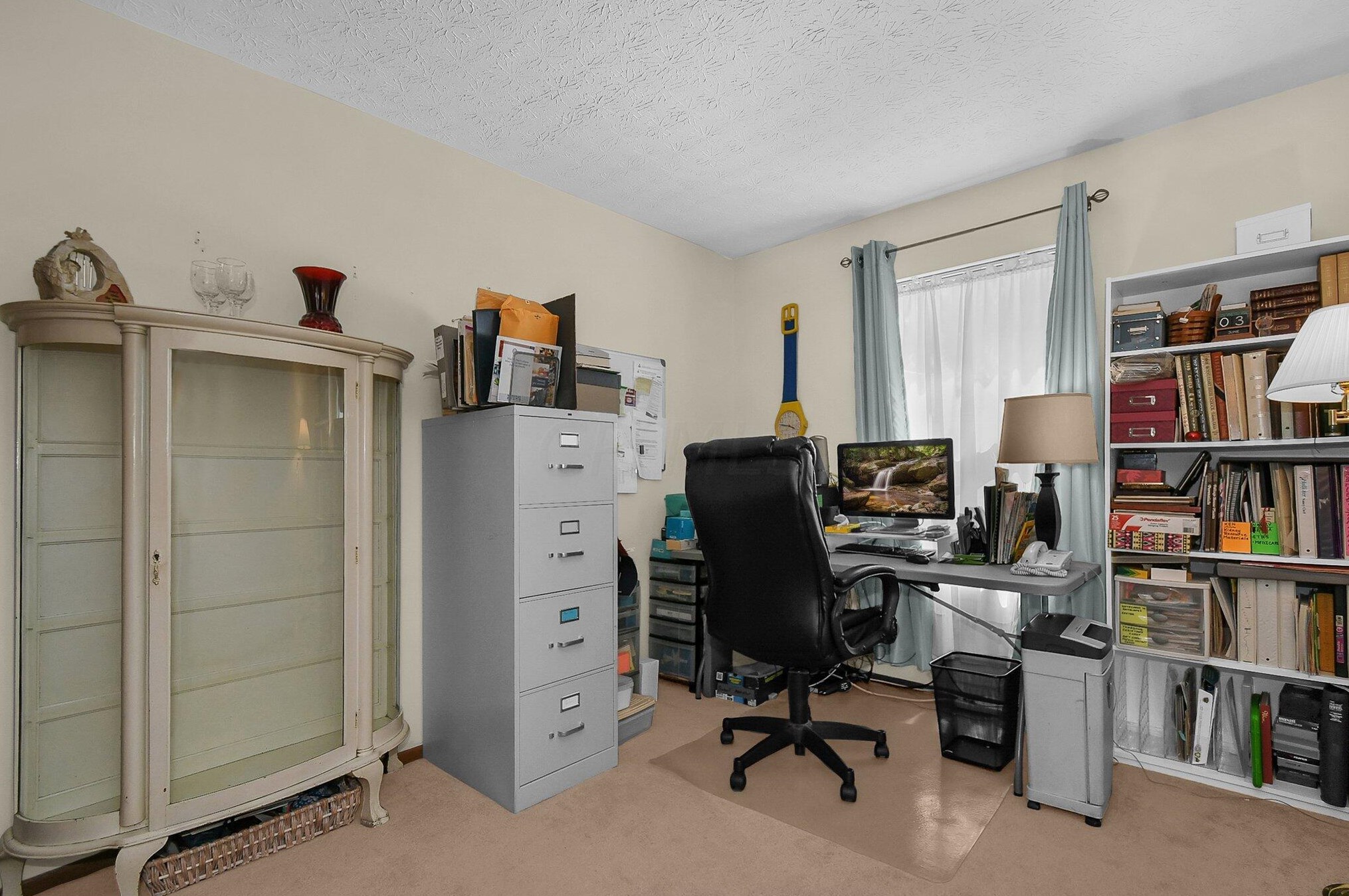 5574 Marita Ln, Columbus OH 43235-7120 exterior