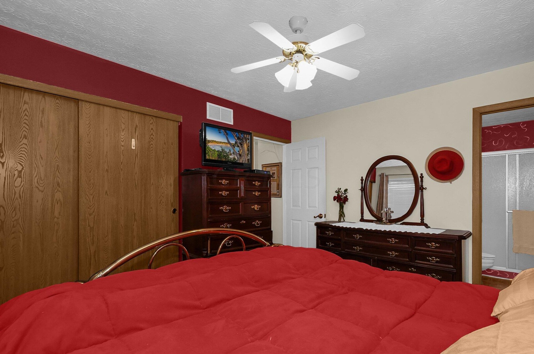 5574 Marita Ln, Columbus OH 43235-7120 exterior