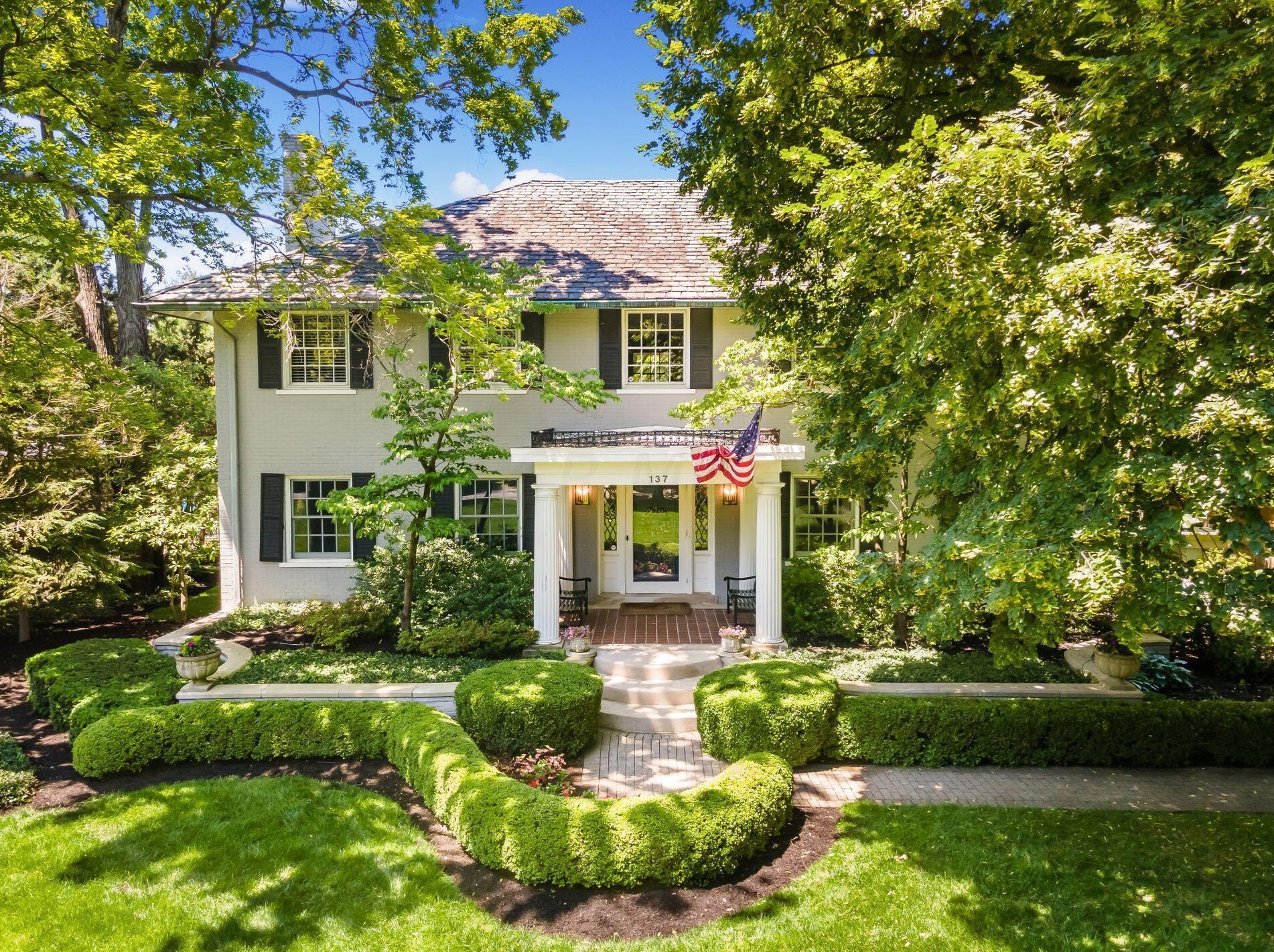 137 Columbia Ave, Columbus OH 43209-1414 exterior