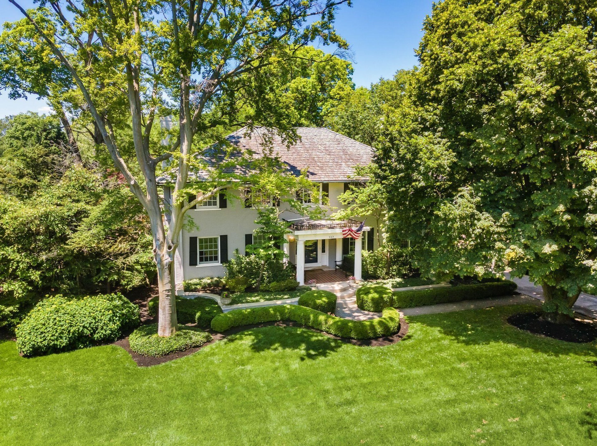 137 Columbia Ave, Columbus OH 43209-1414 exterior