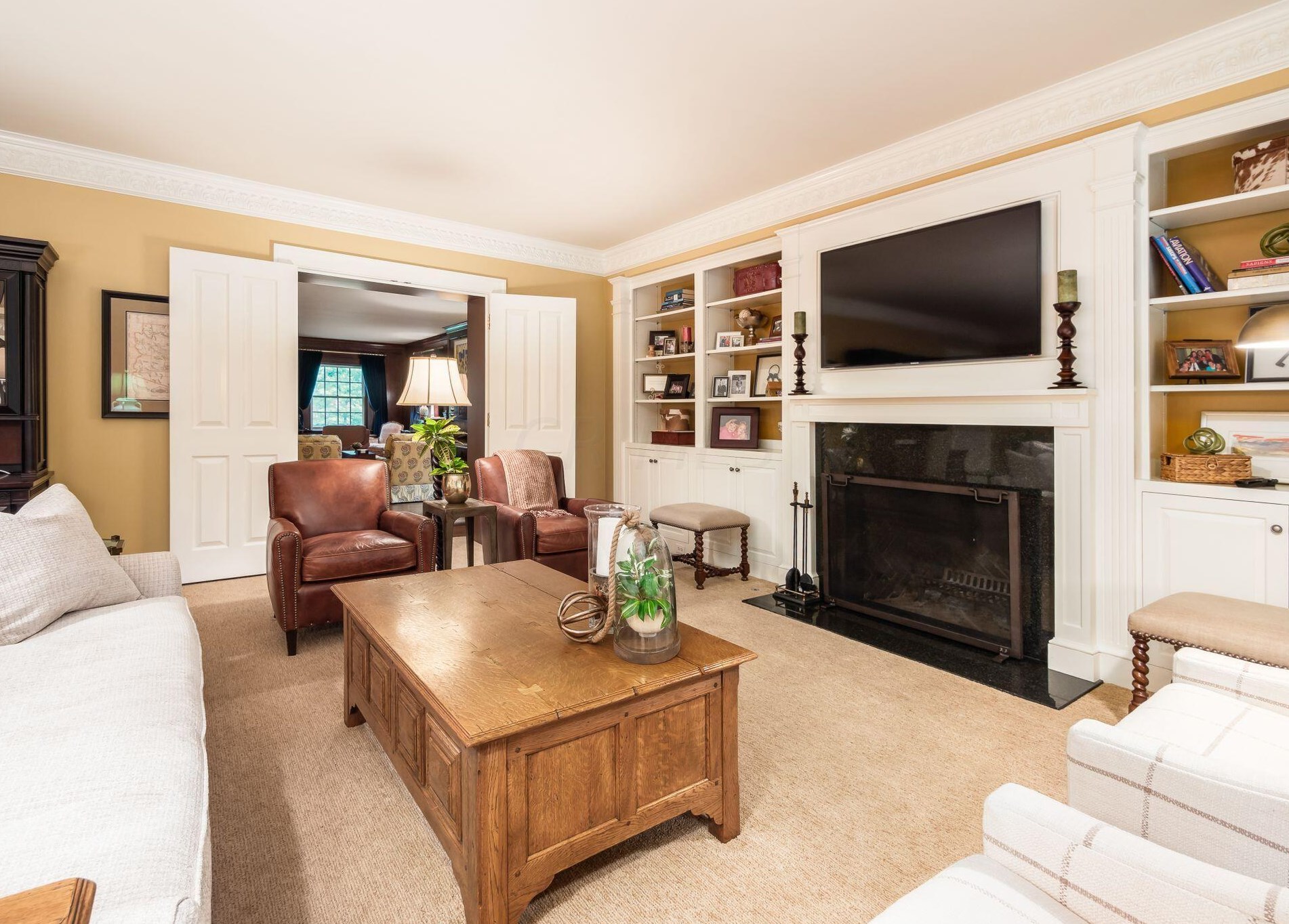 137 Columbia Ave, Columbus OH 43209-1414 exterior