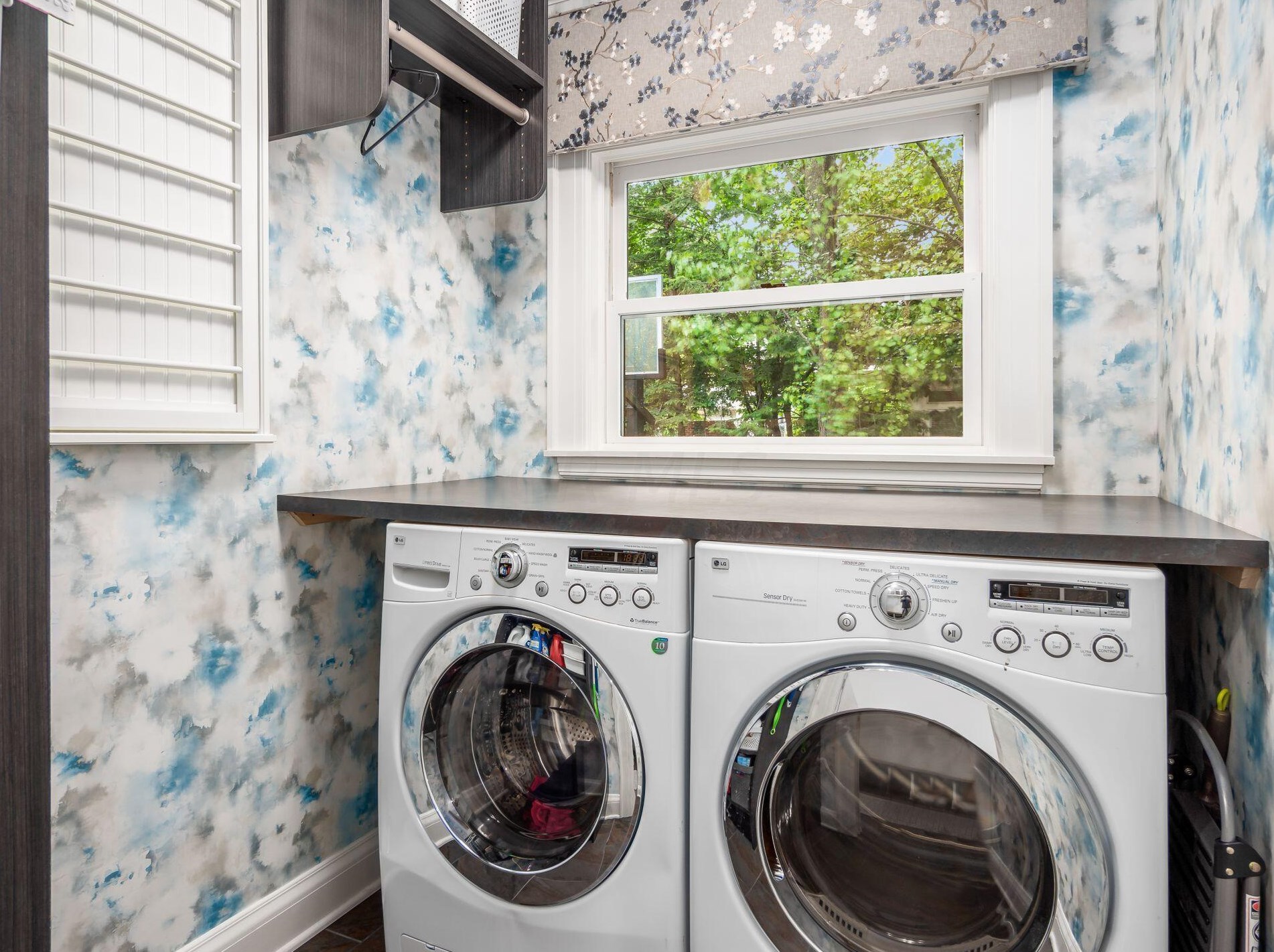 137 Columbia Ave, Columbus OH 43209-1414 exterior