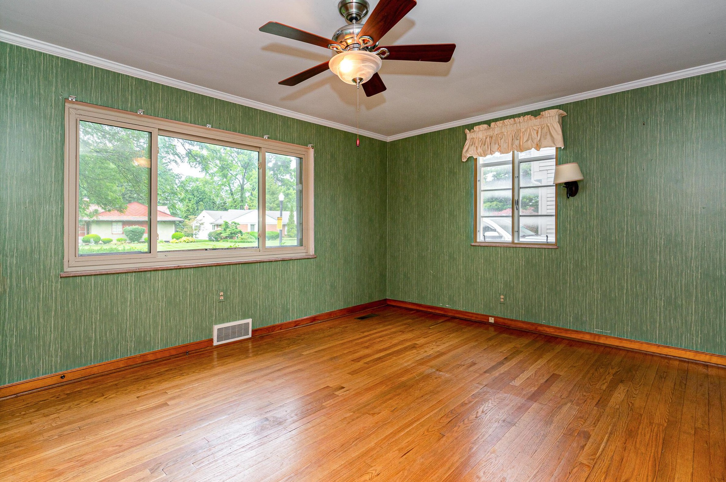 3001 Dale Ave, Columbus OH 43209-1812 exterior