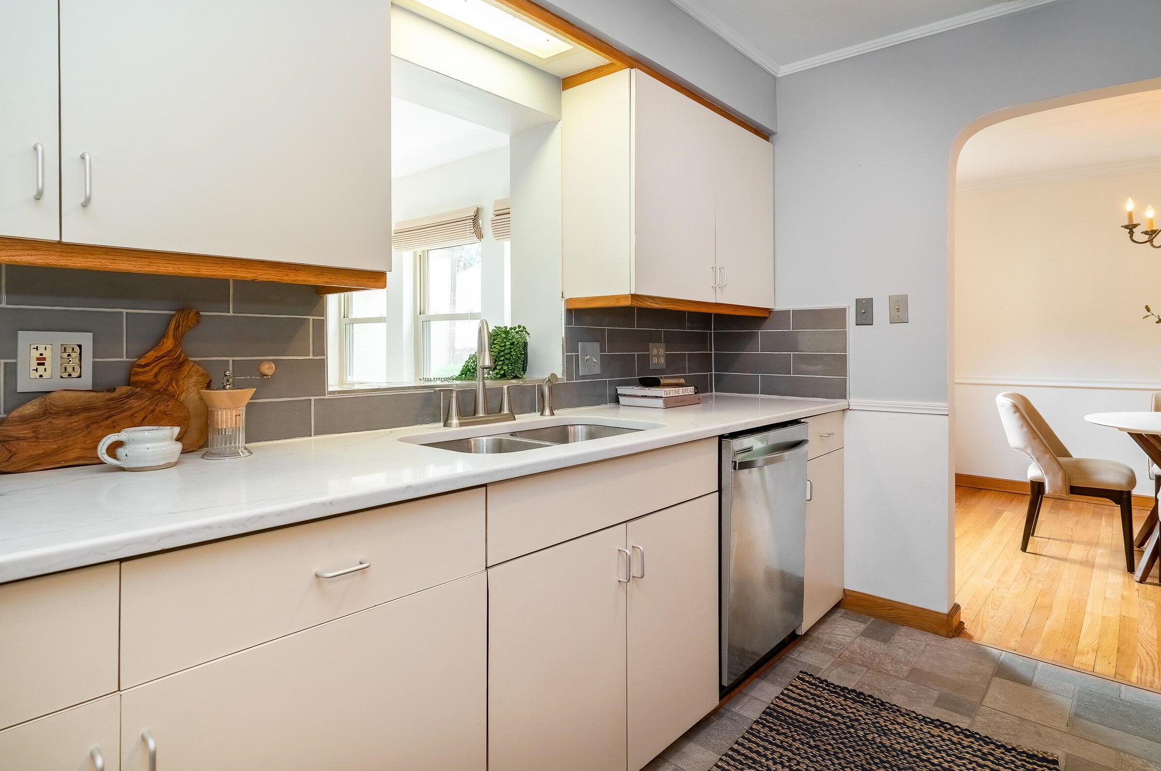 3001 Dale Ave, Columbus OH 43209-1812 exterior