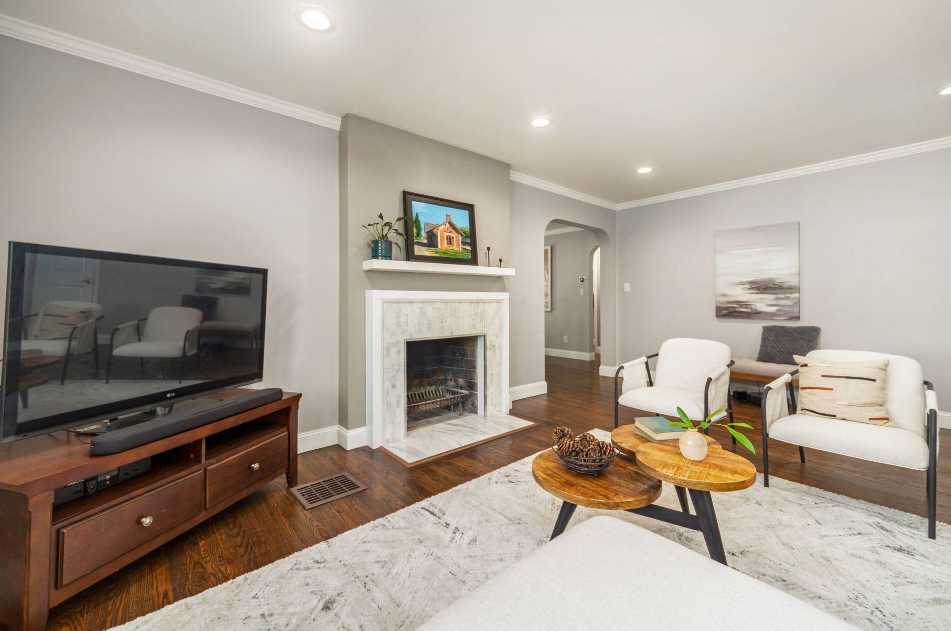 128 Blenheim Rd, Columbus OH 43214-3265 exterior