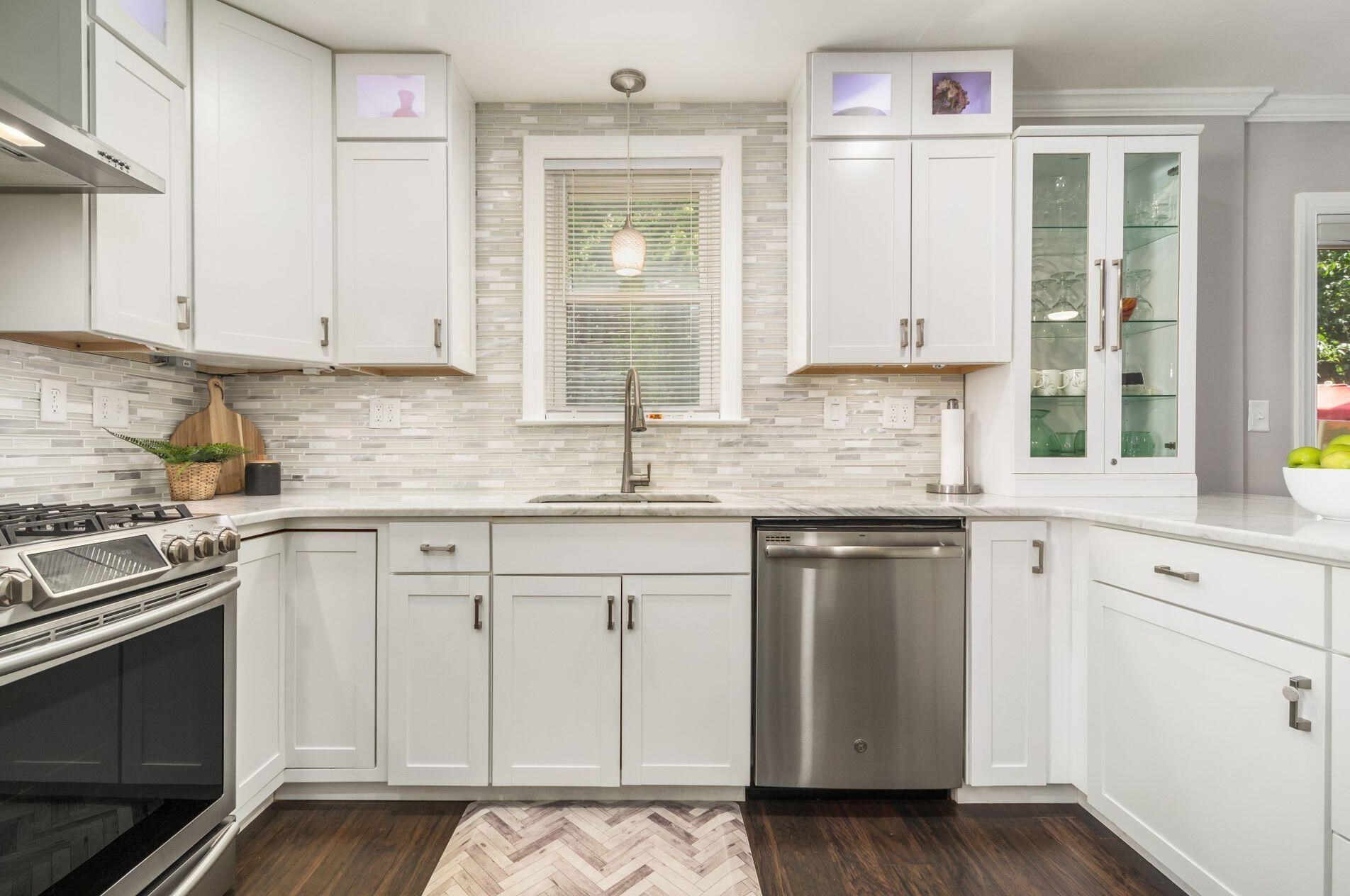 128 Blenheim Rd, Columbus OH 43214-3265 exterior