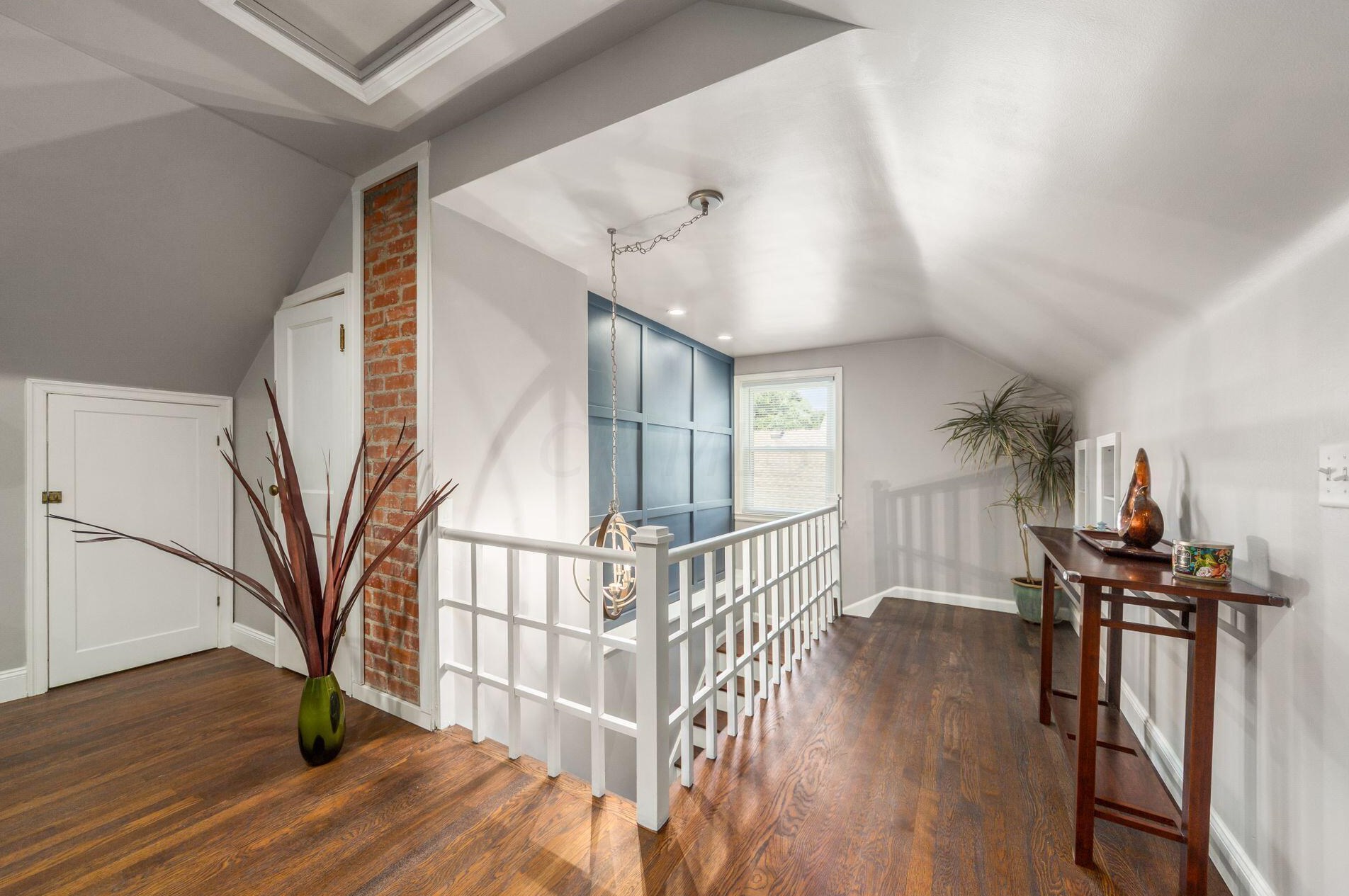 128 Blenheim Rd, Columbus OH 43214-3265 exterior