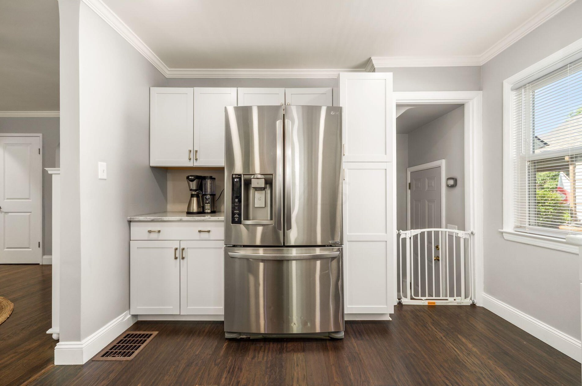 128 Blenheim Rd, Columbus OH 43214-3265 exterior