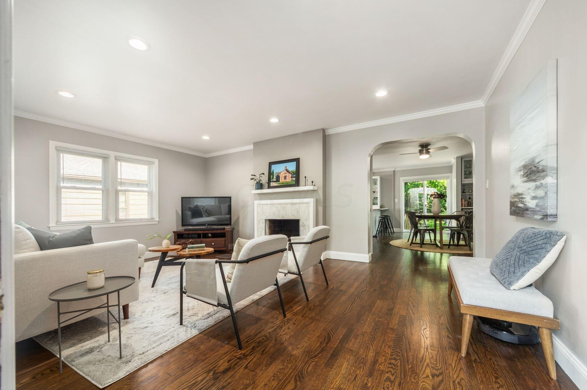 128 Blenheim Rd, Columbus OH 43214-3265 exterior