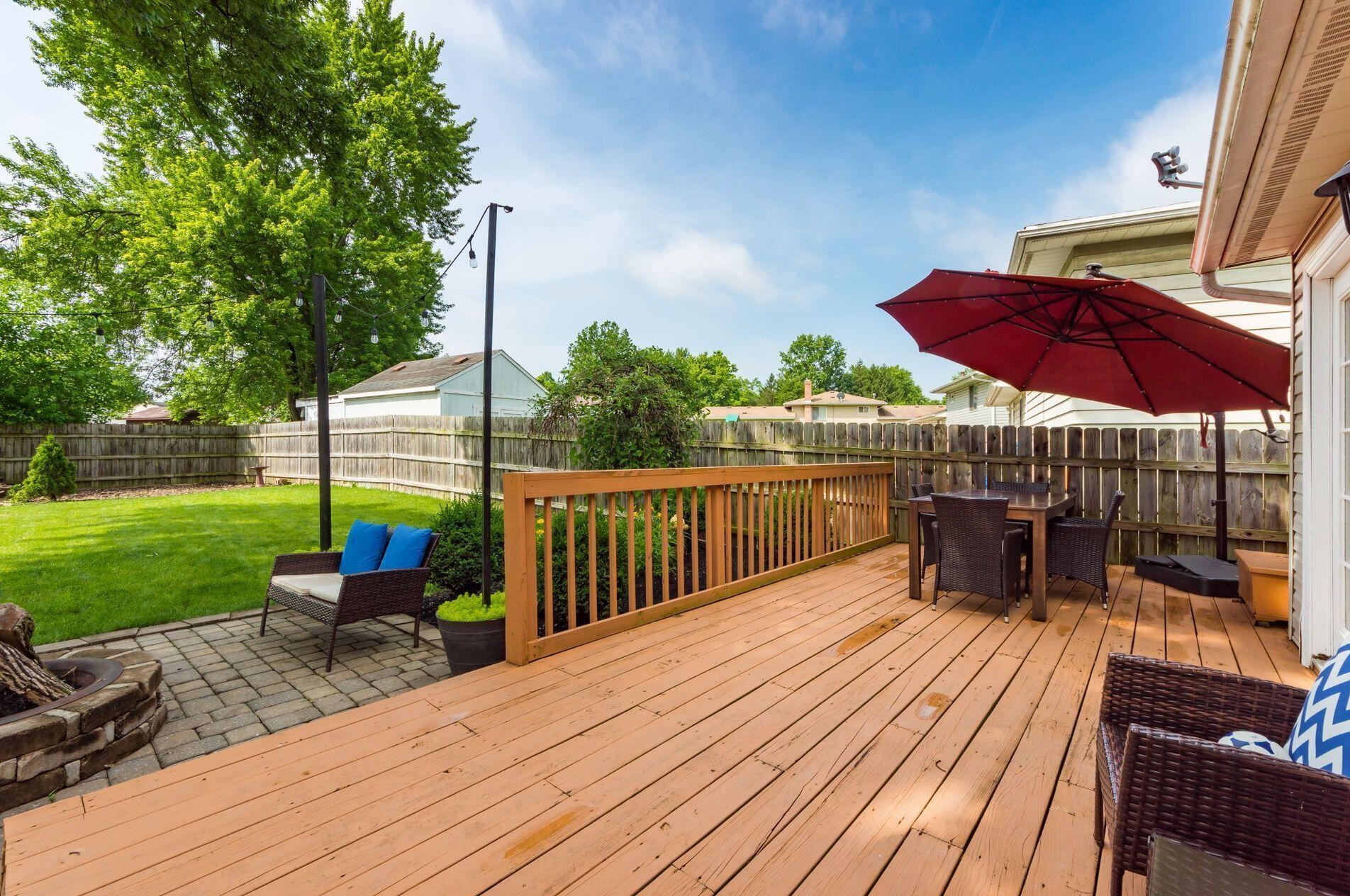 3243 Valleywood Dr, Columbus OH 43223-3539 exterior