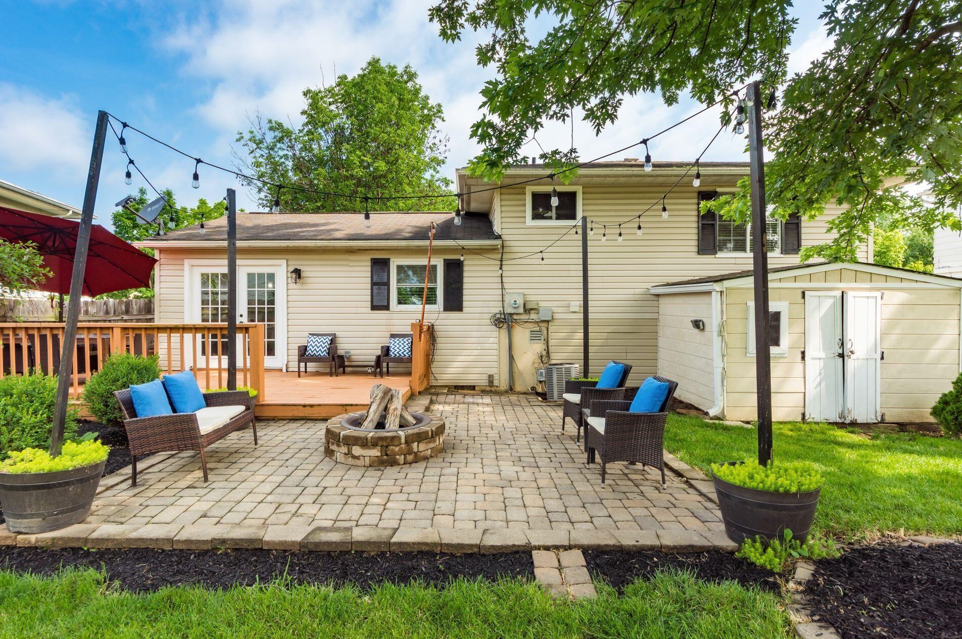 3243 Valleywood Dr, Columbus OH 43223-3539 exterior