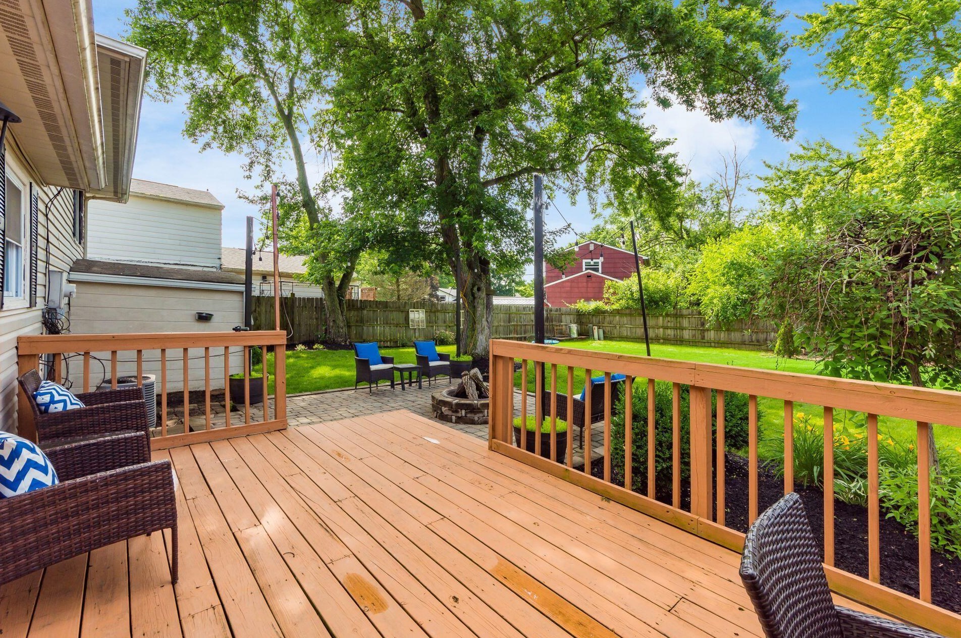 3243 Valleywood Dr, Columbus OH 43223-3539 exterior