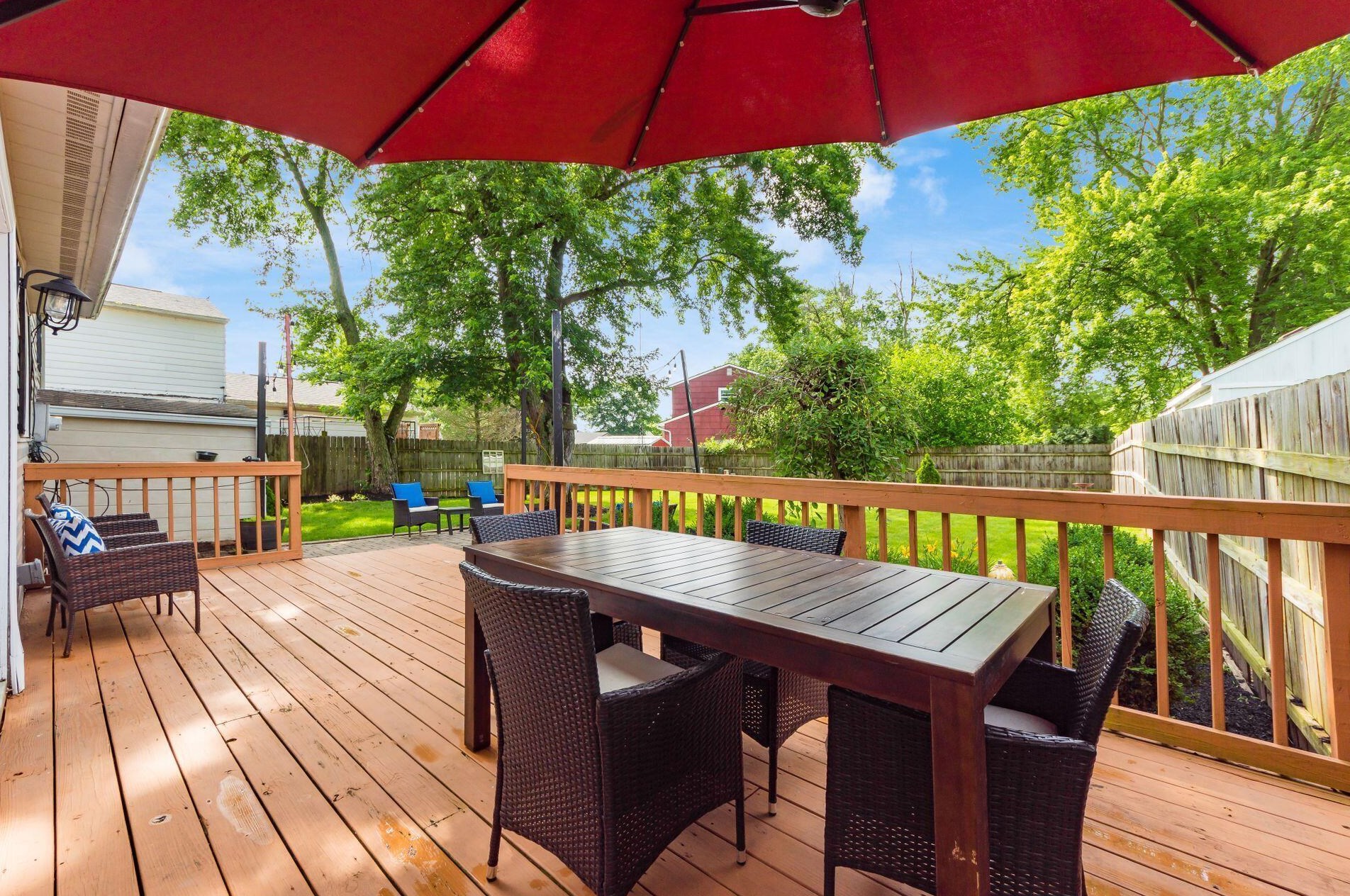 3243 Valleywood Dr, Columbus OH 43223-3539 exterior