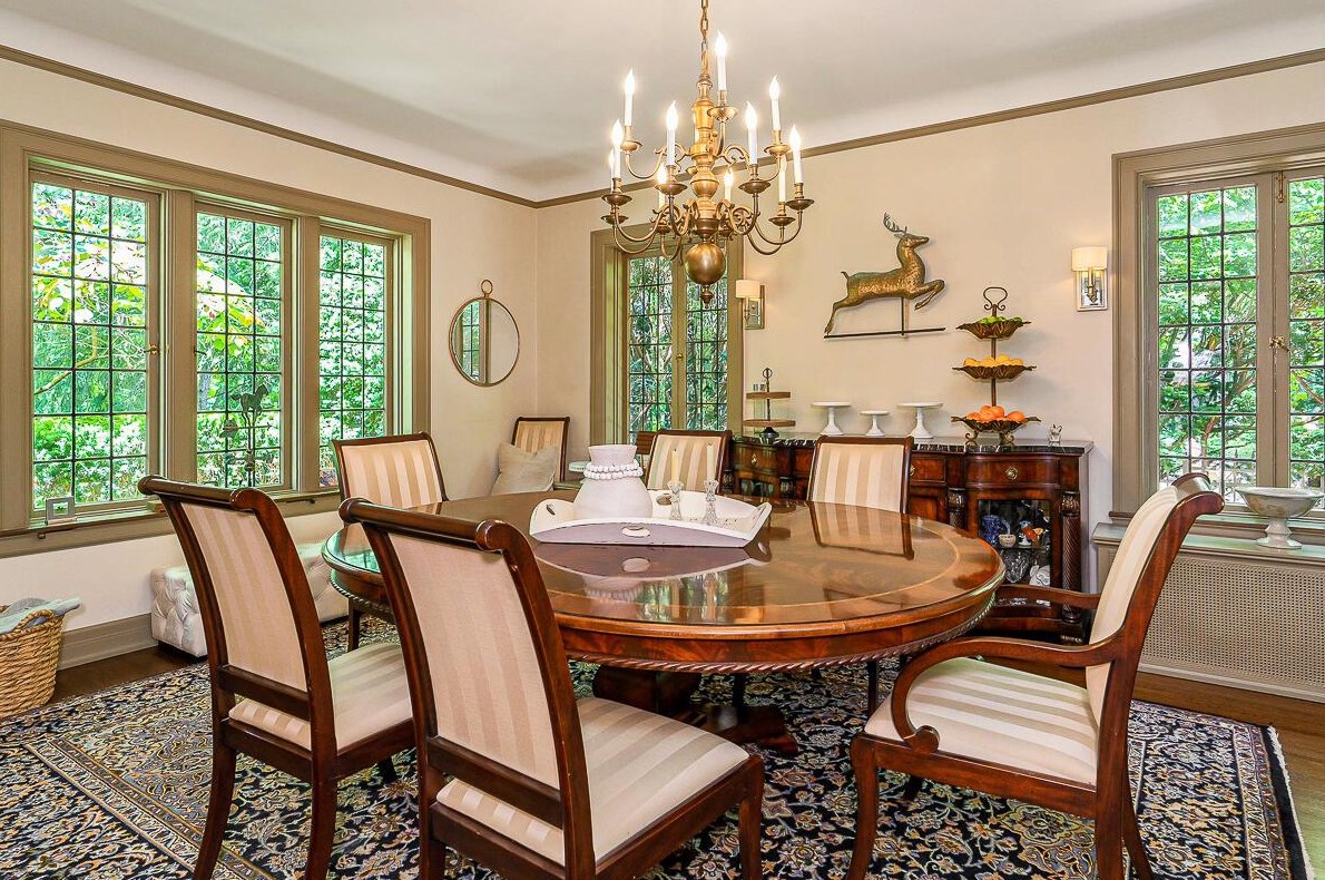 102 Parkview Ave, Columbus OH 43209-1011 exterior