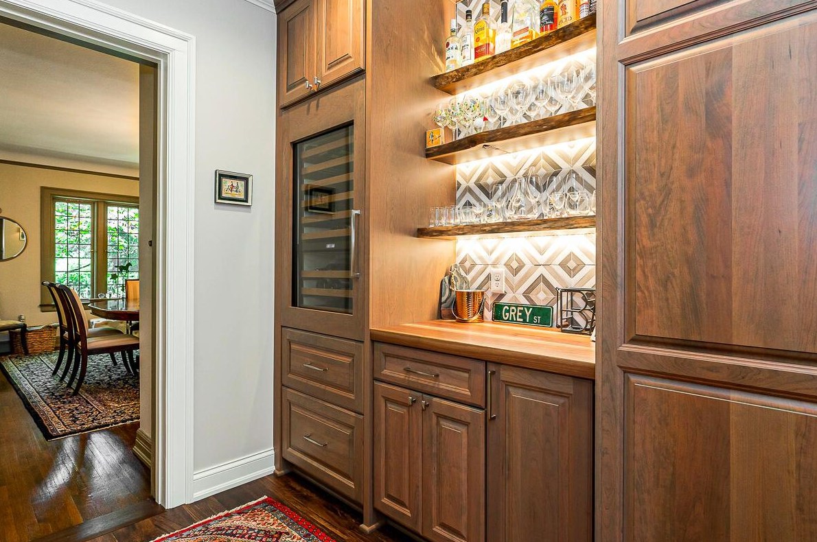 102 Parkview Ave, Columbus OH 43209-1011 exterior