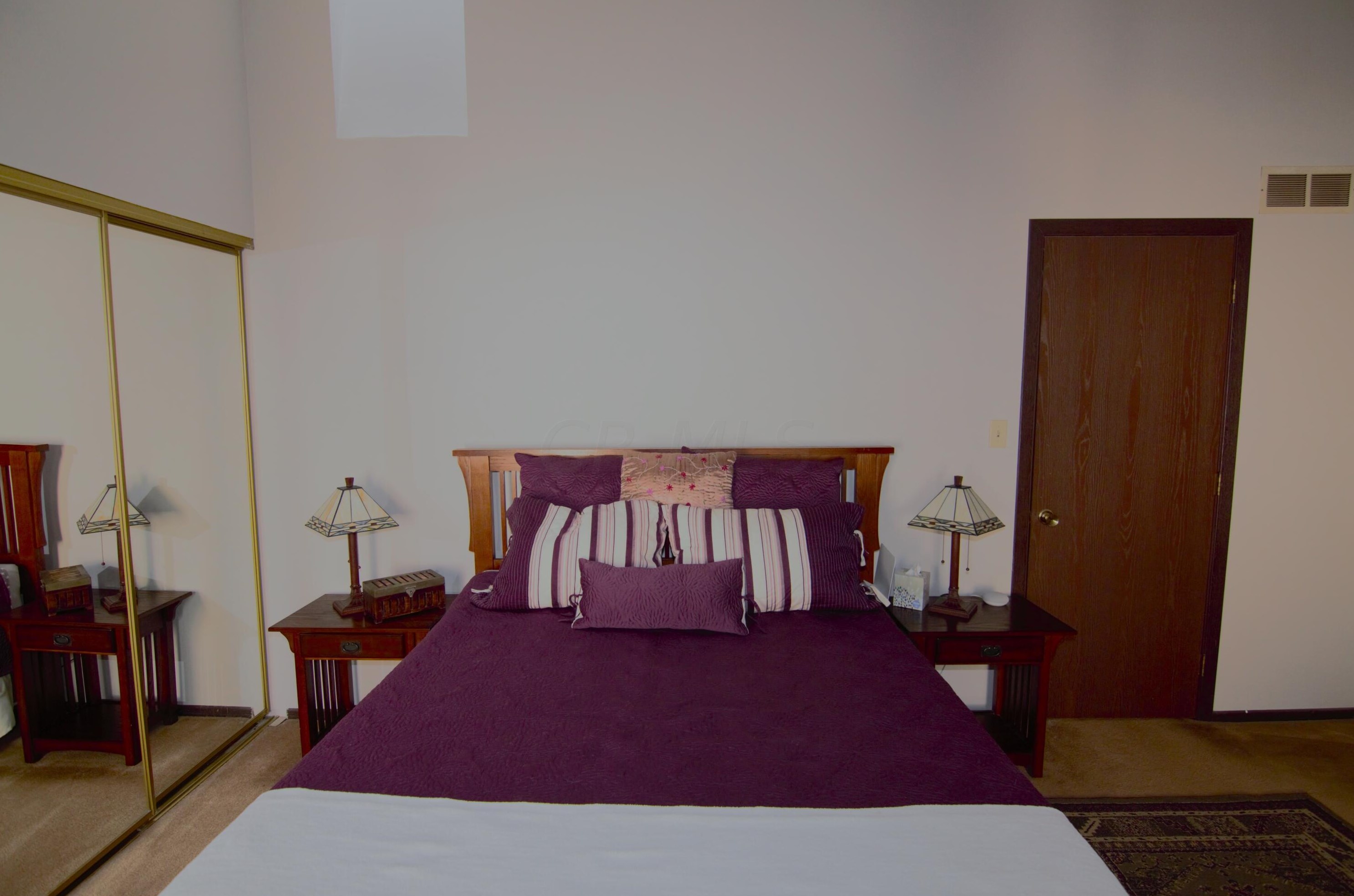 2287 Laurelwood Dr, Columbus OH 43229-9602 exterior