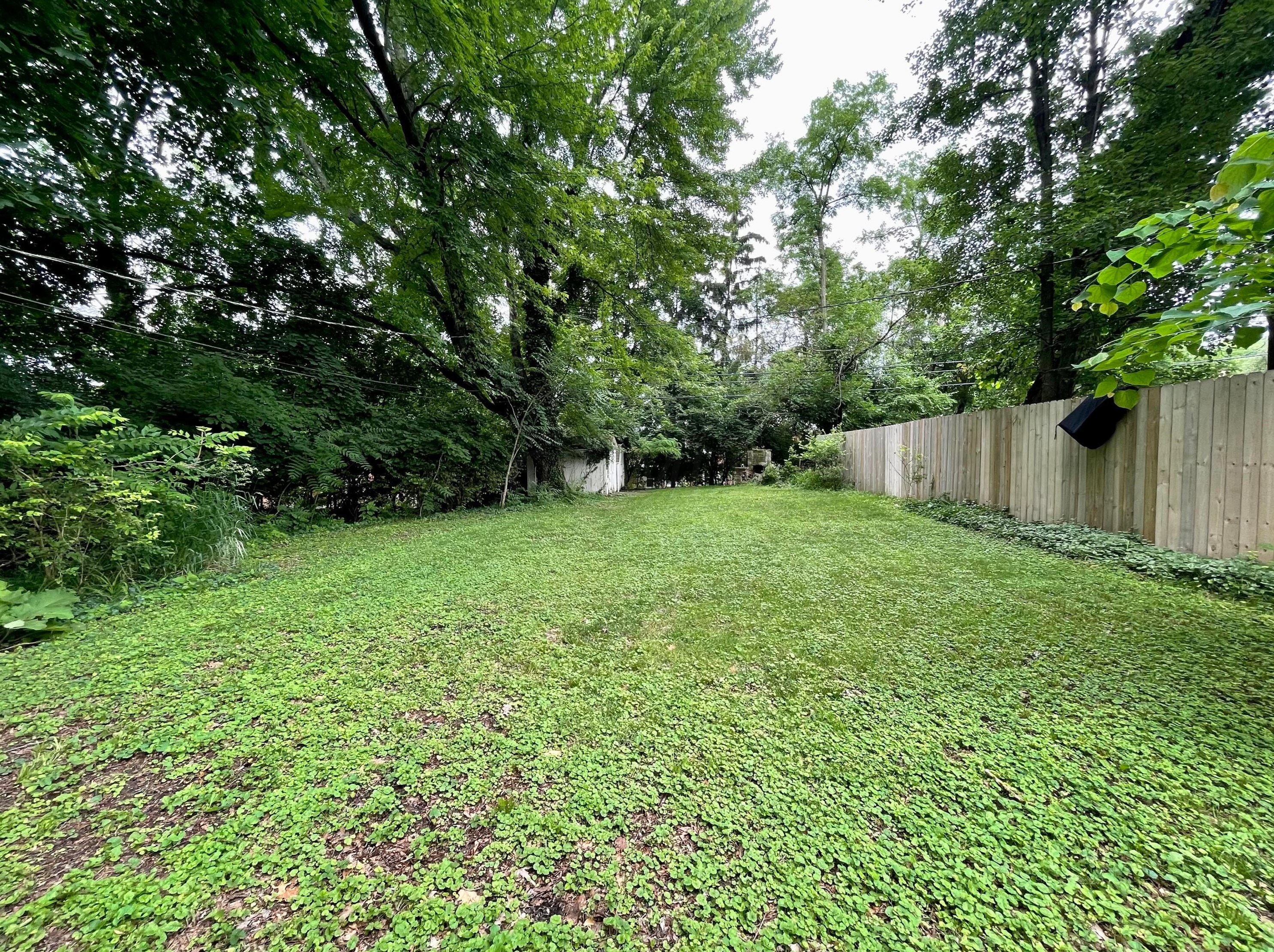 114 Chase Rd, Columbus OH 43214-1168 exterior