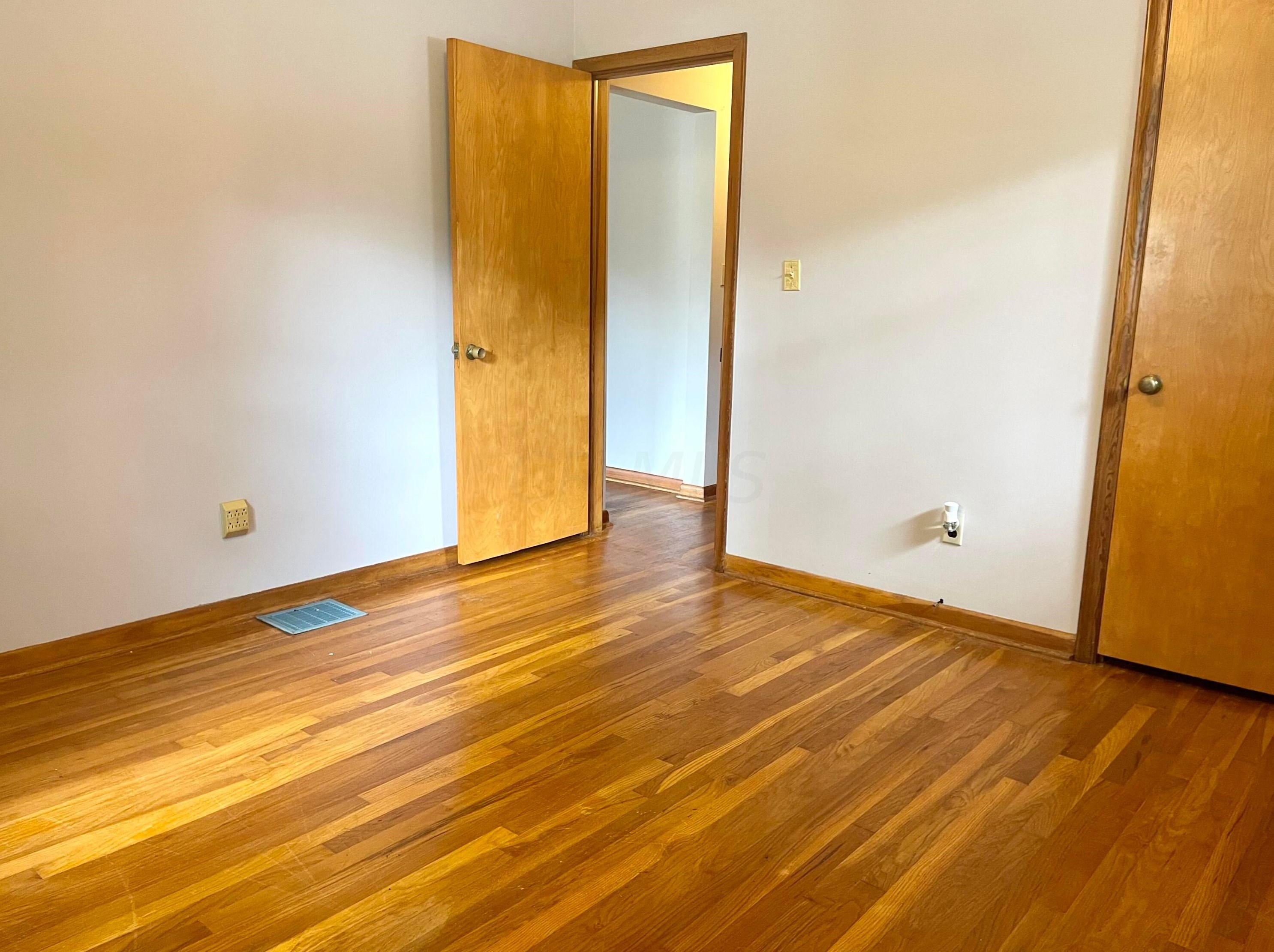 114 Chase Rd, Columbus OH 43214-1168 exterior