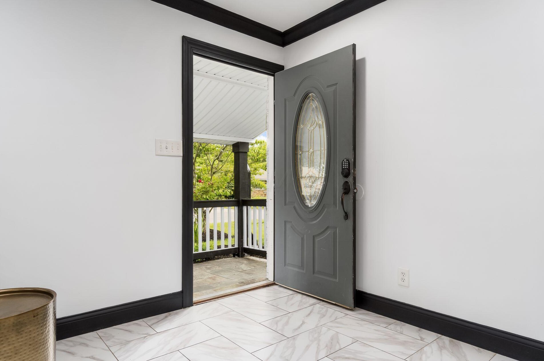 1107 Olney Dr, Columbus OH 43227-1521 exterior