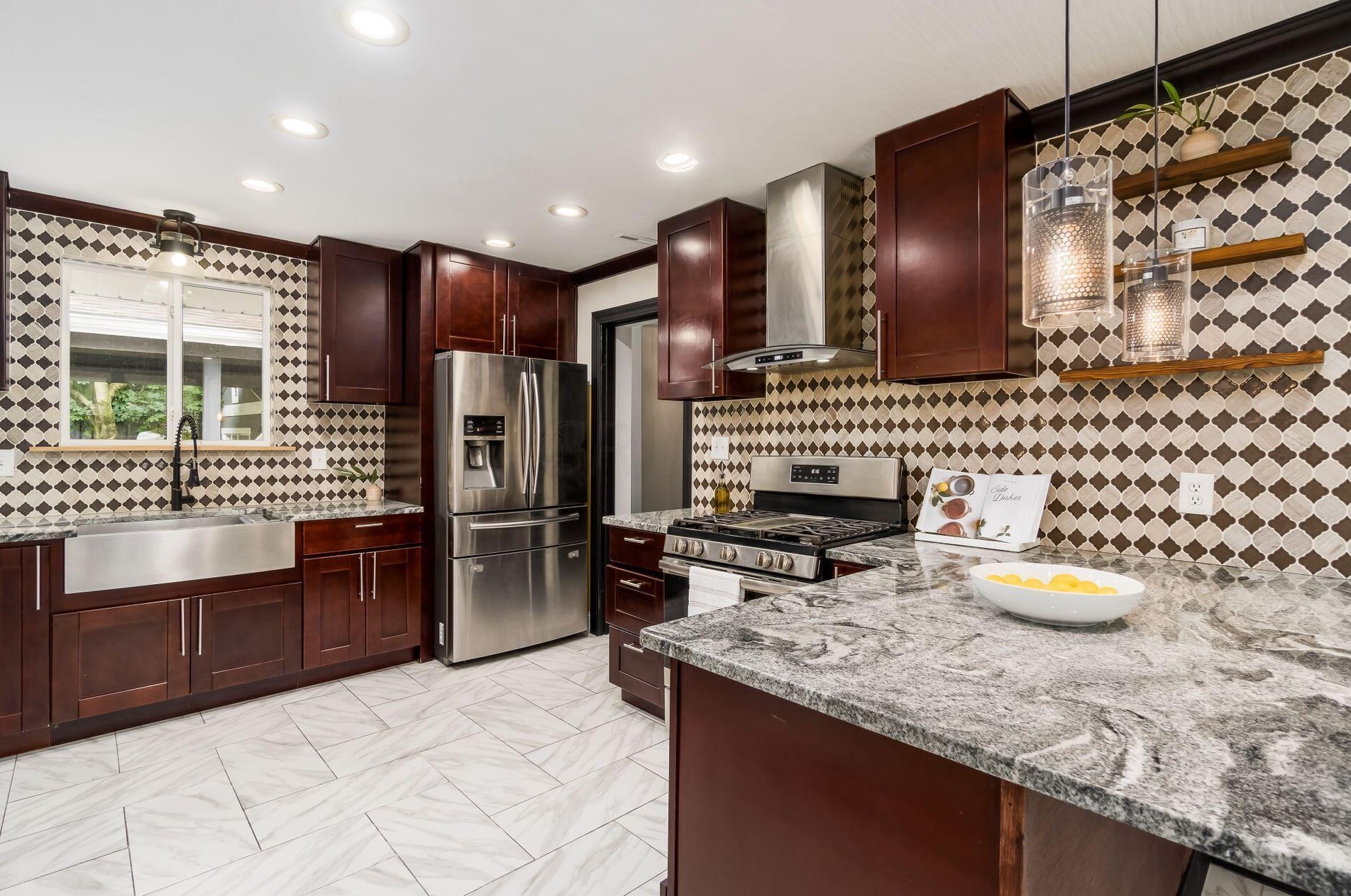 1107 Olney Dr, Columbus OH 43227-1521 exterior