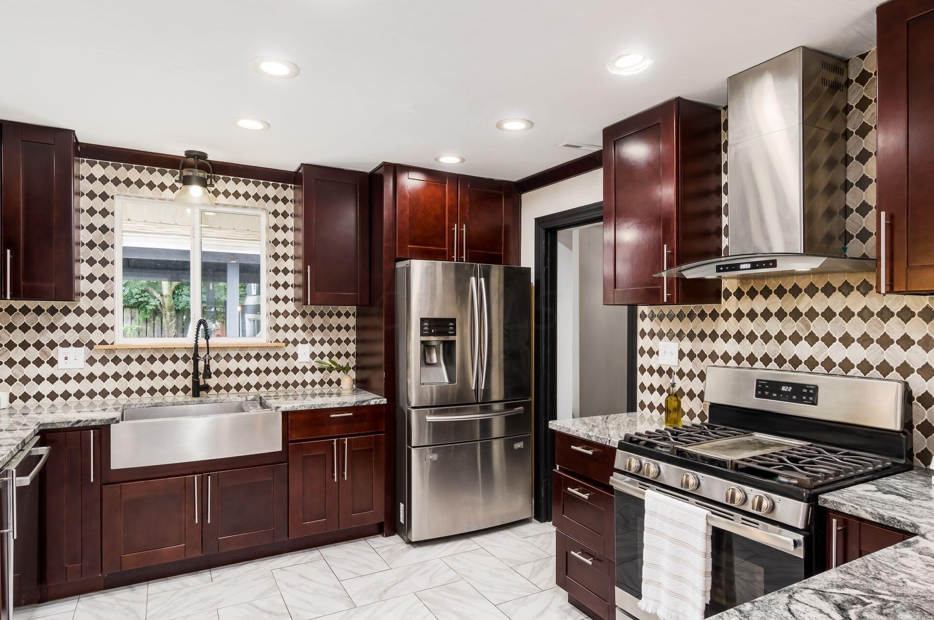 1107 Olney Dr, Columbus OH 43227-1521 exterior