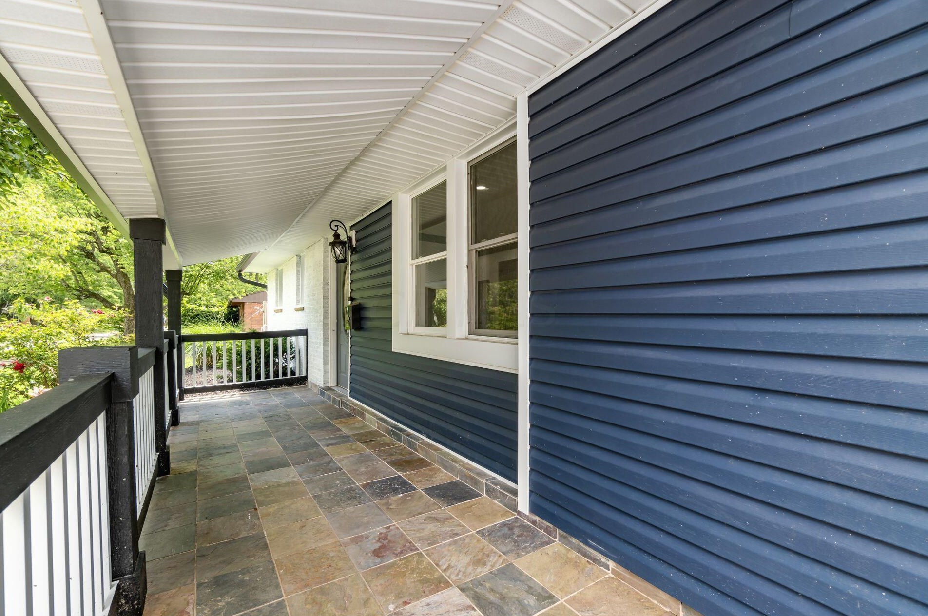 1107 Olney Dr, Columbus OH 43227-1521 exterior