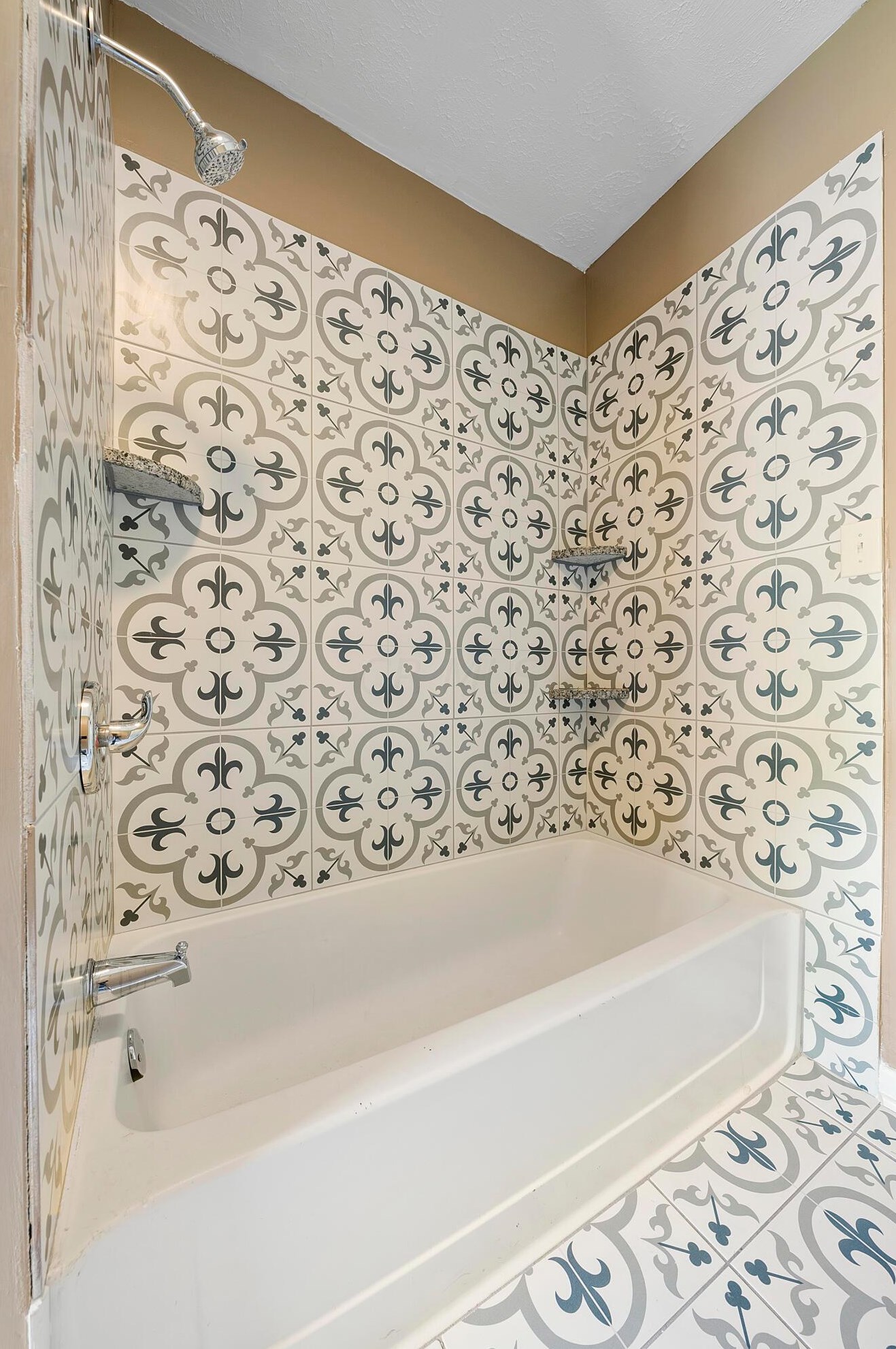 128 Wheatland Ave, Columbus OH  43204-3272 exterior