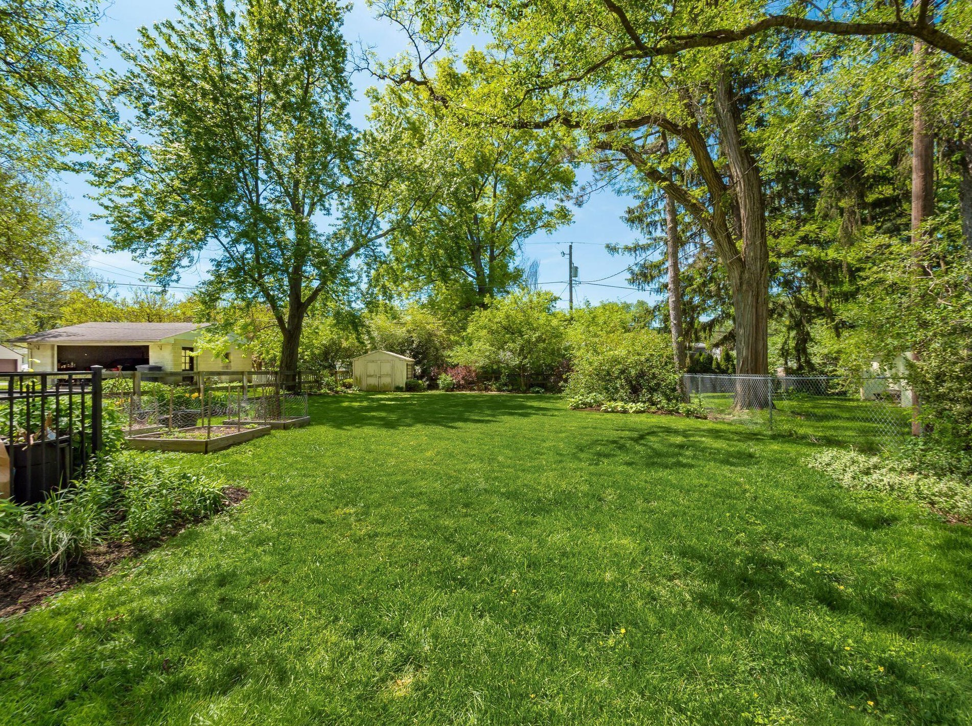 383 Wetmore Rd, Columbus OH 43214-2115 exterior