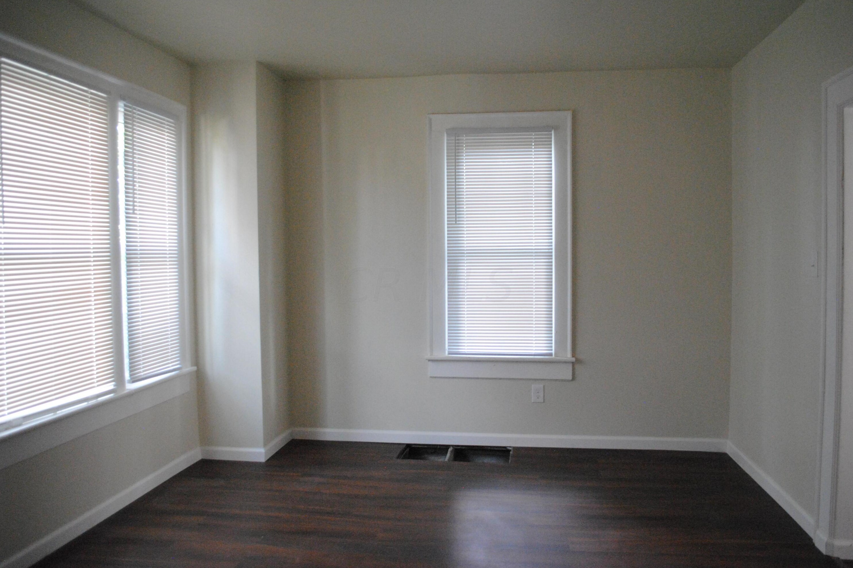 1579 Kent St, Columbus OH  43205-2941 exterior