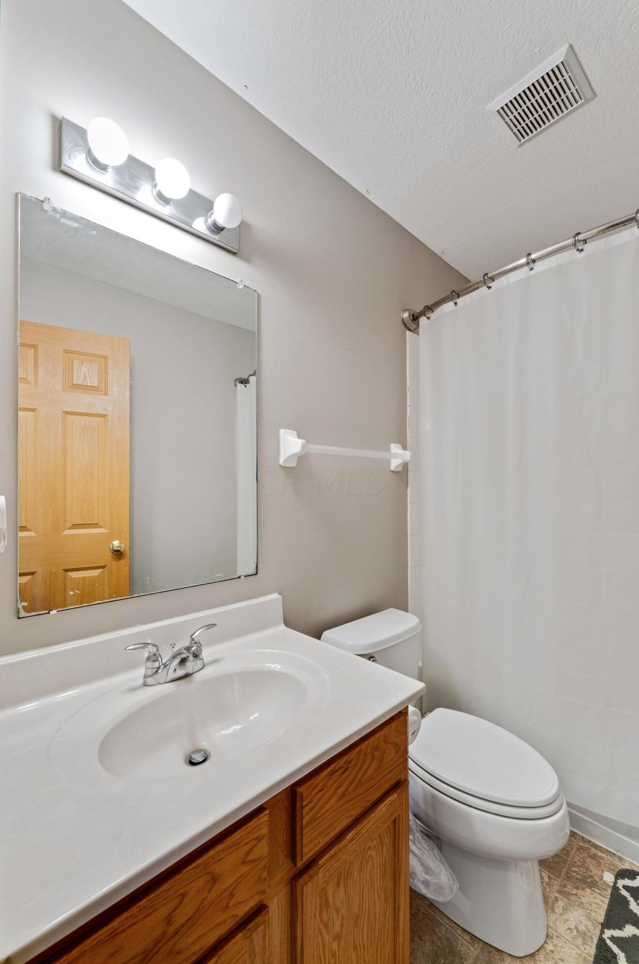 7832 Ashstone Ct, Cnl Wnchstr OH  43110-8021 exterior