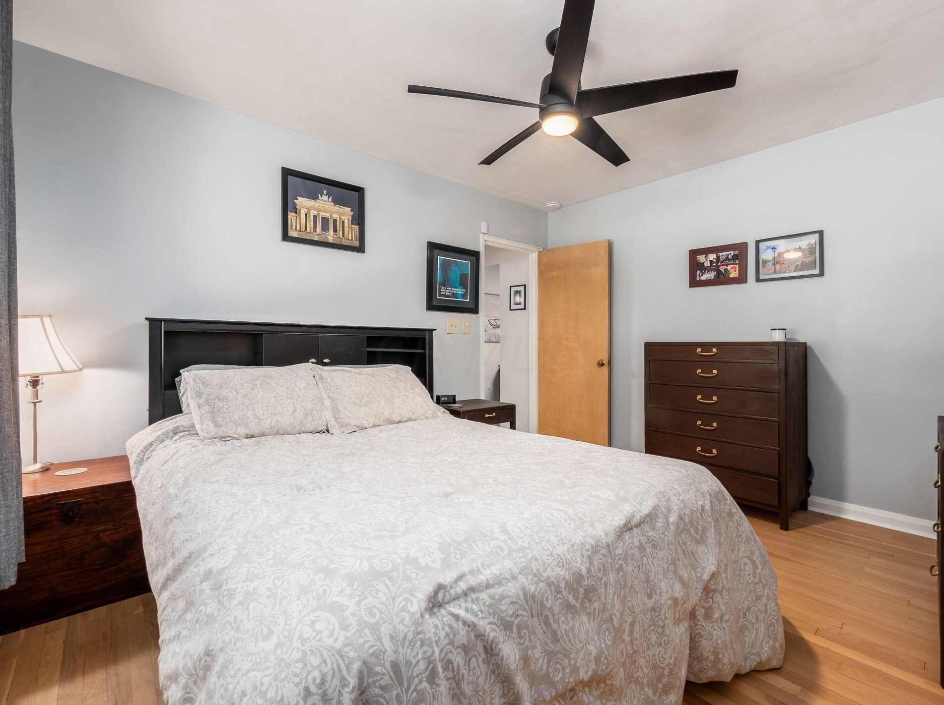 2623 Charing Rd, Columbus OH  43221-3627 exterior