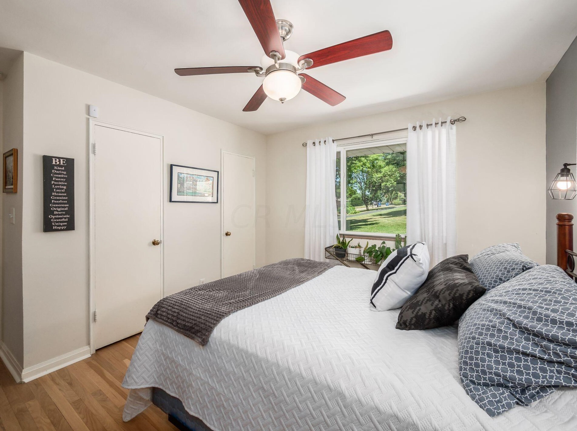 2623 Charing Rd, Columbus OH  43221-3627 exterior