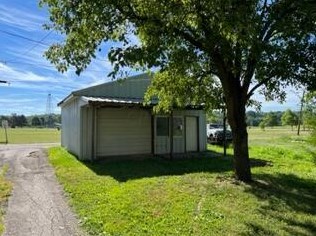 138 Broad St, Hide Away Hills OH  43107-1002 exterior