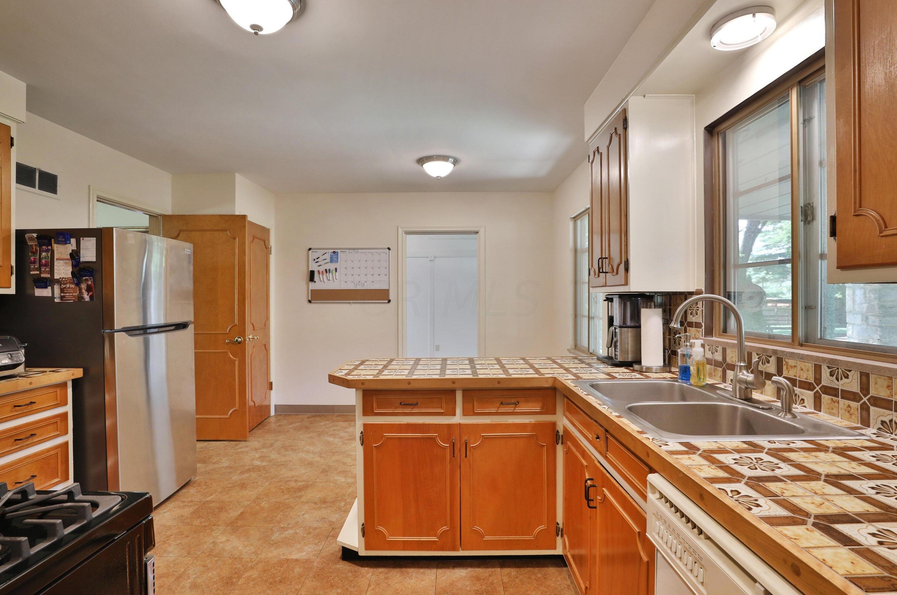 7125 Olentangy River Rd, Columbus OH 43235-3439 exterior