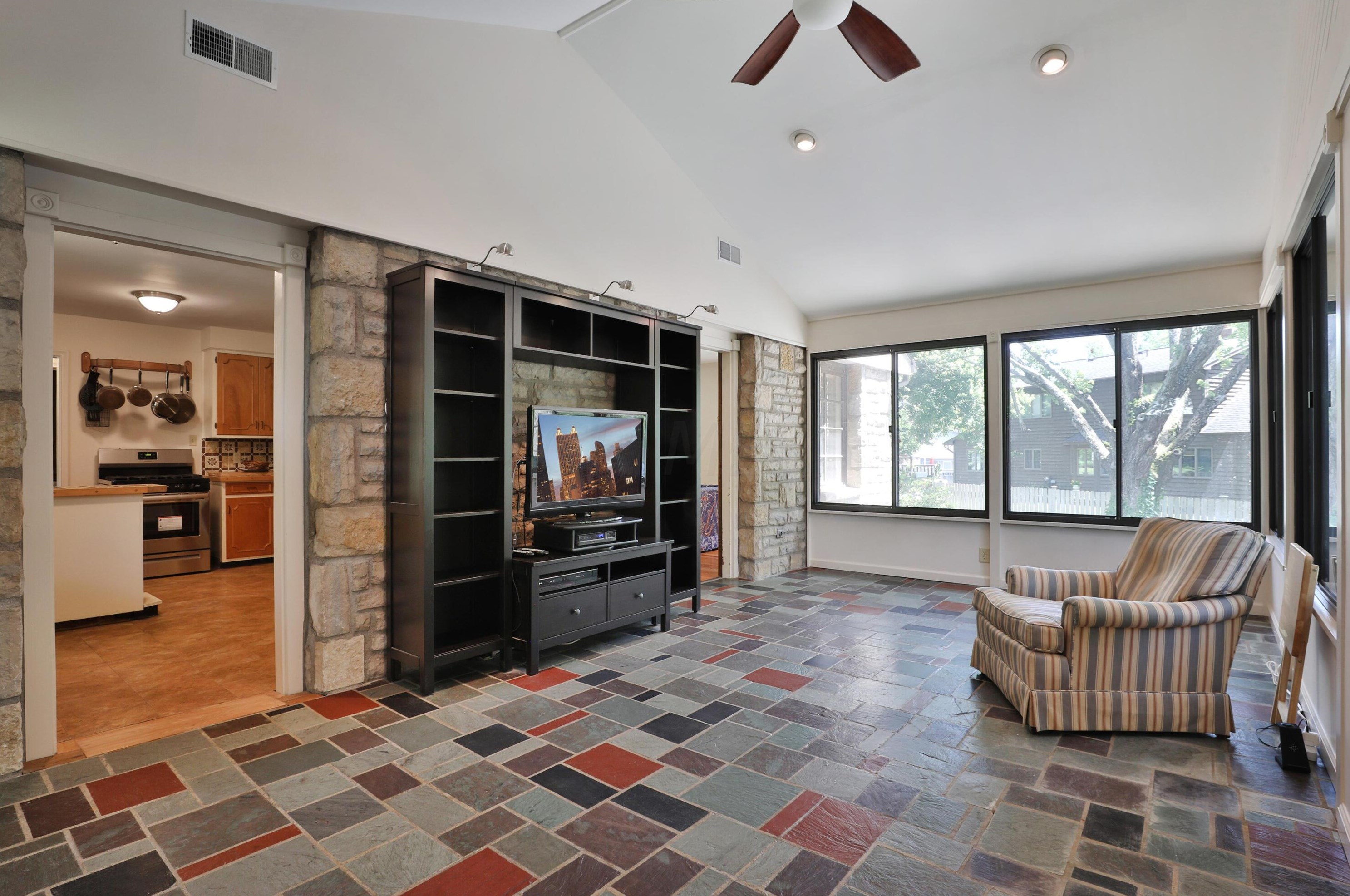 7125 Olentangy River Rd, Columbus OH 43235-3439 exterior