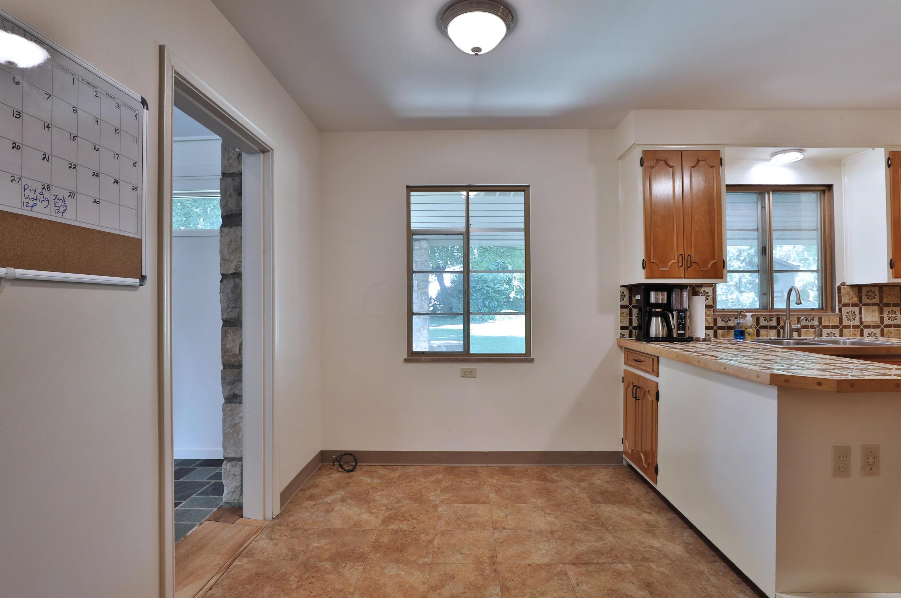 7125 Olentangy River Rd, Columbus OH 43235-3439 exterior