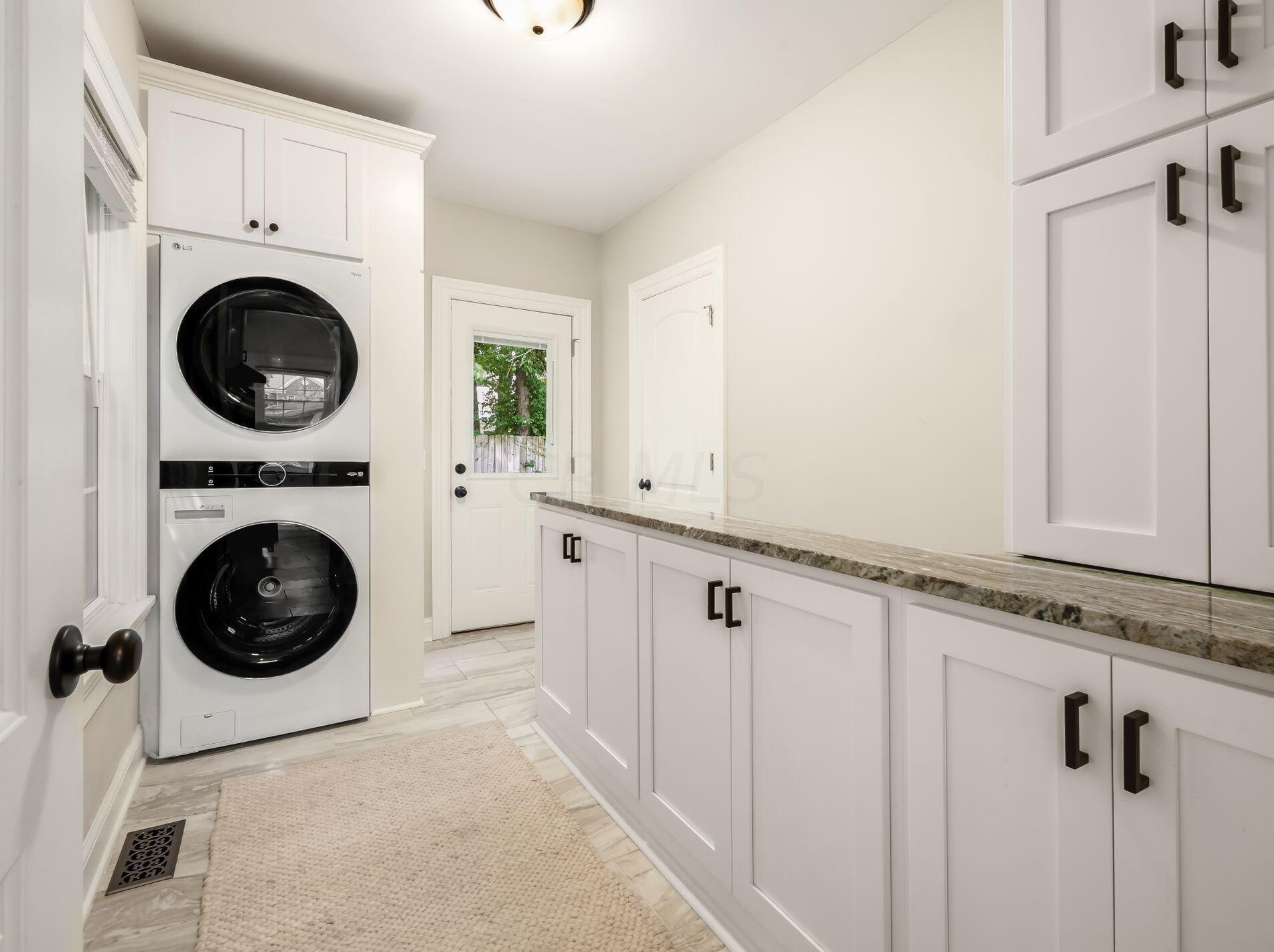 1091 Washington Ave, Columbus OH  43206-2764 exterior