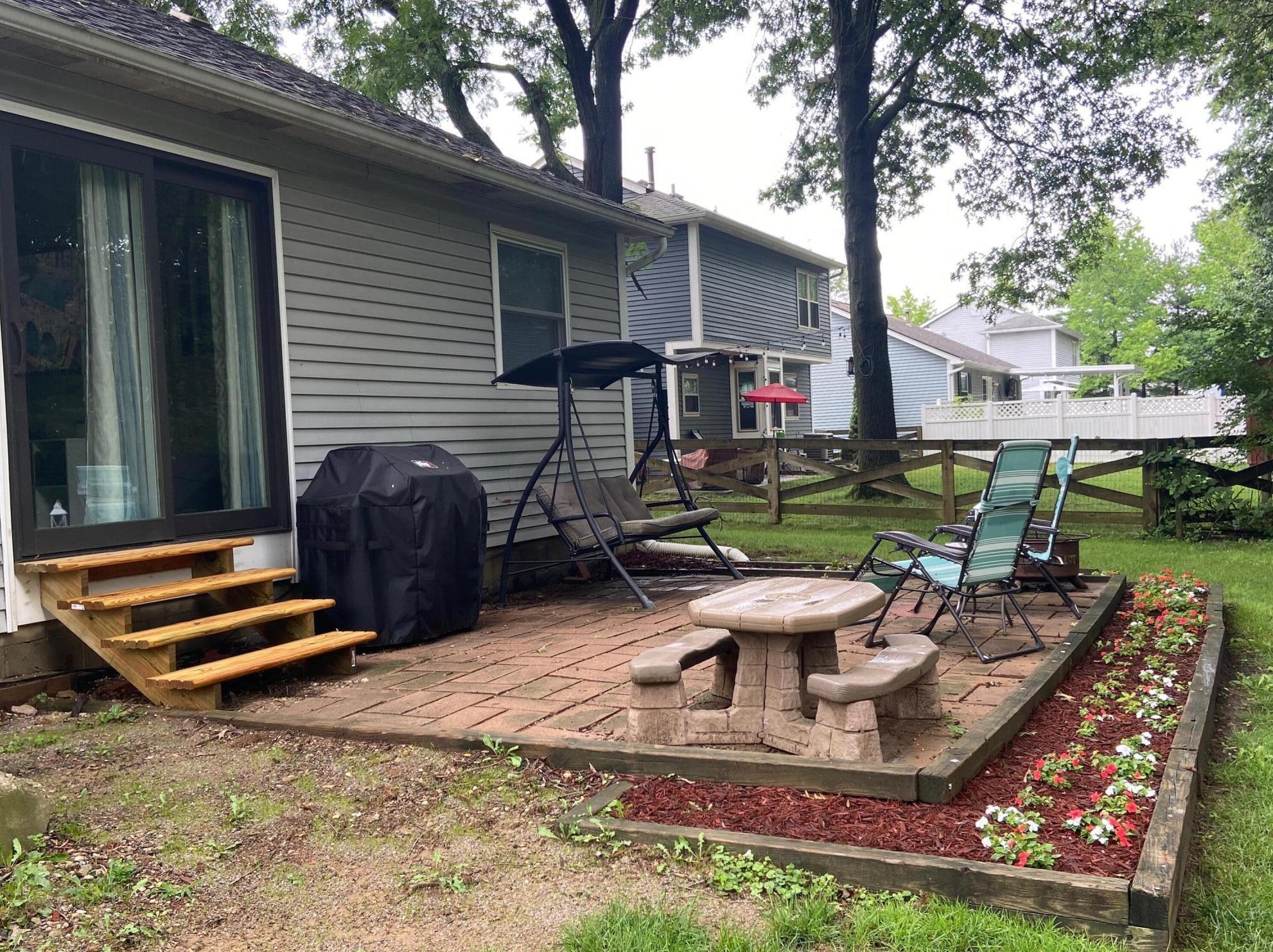 483 Bluestem Ave, Columbus OH 43230-4602 exterior