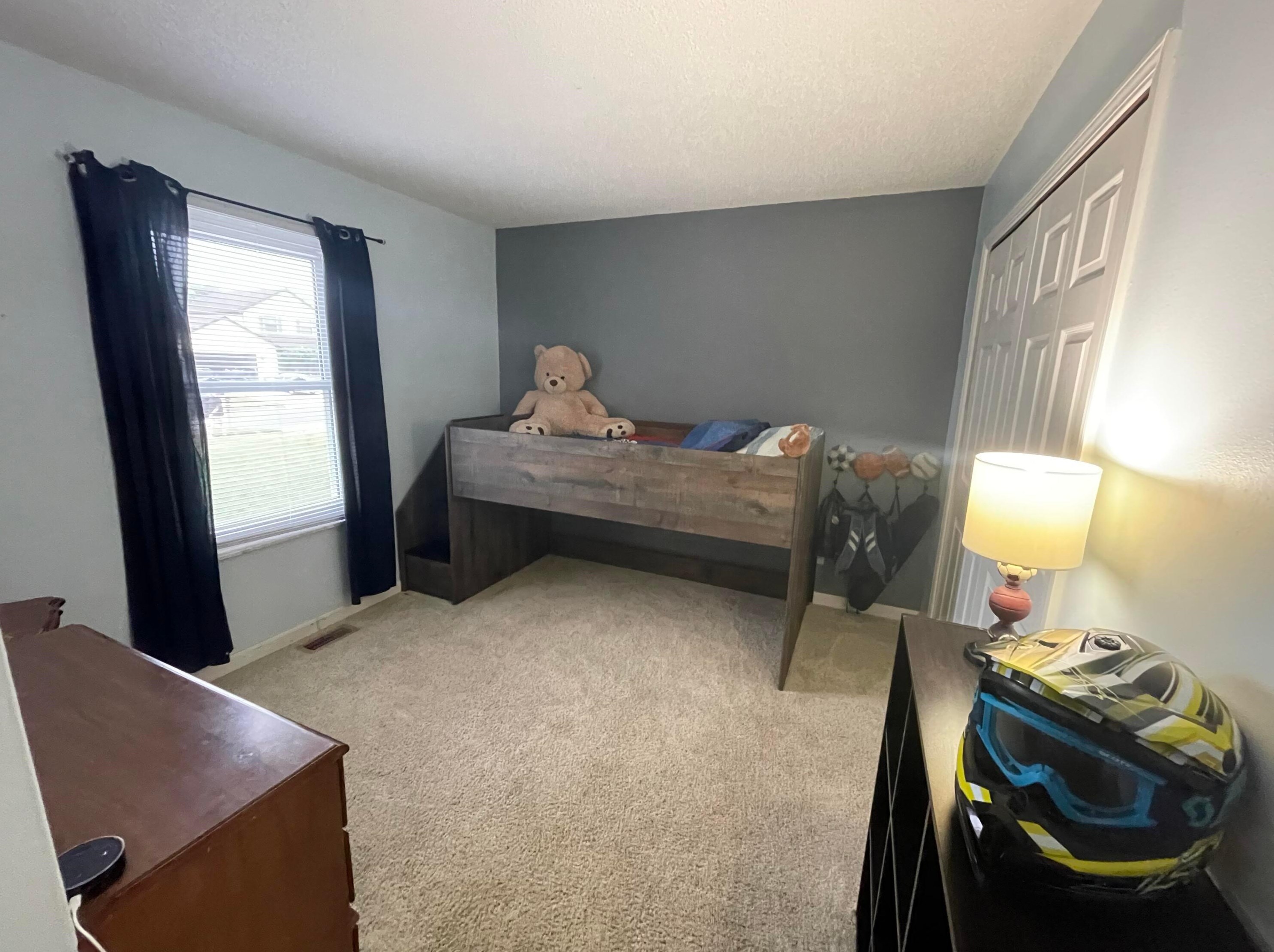 483 Bluestem Ave, Columbus OH 43230-4602 exterior