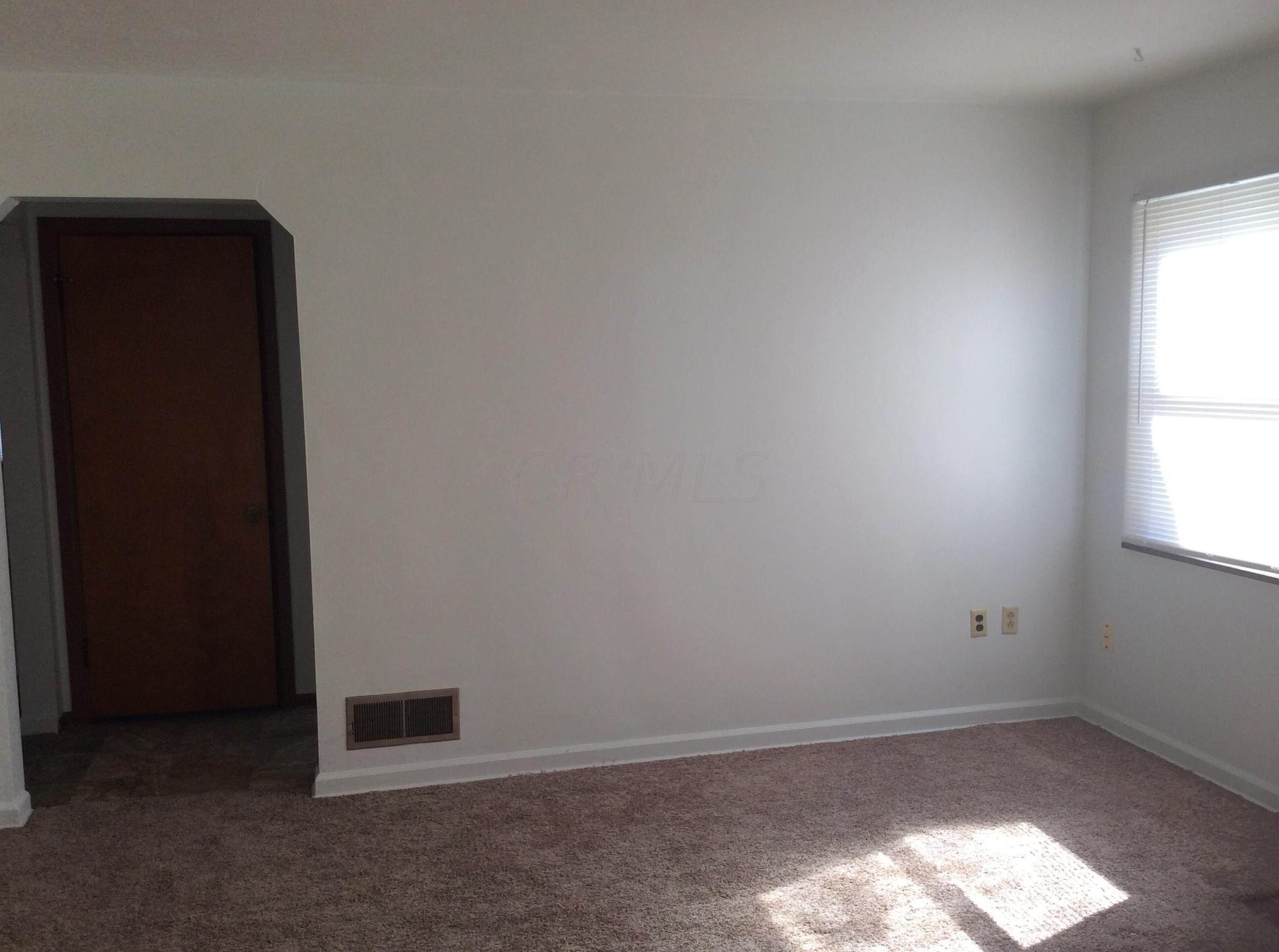 826 Roys Ave, Columbus OH 43204-2631 exterior