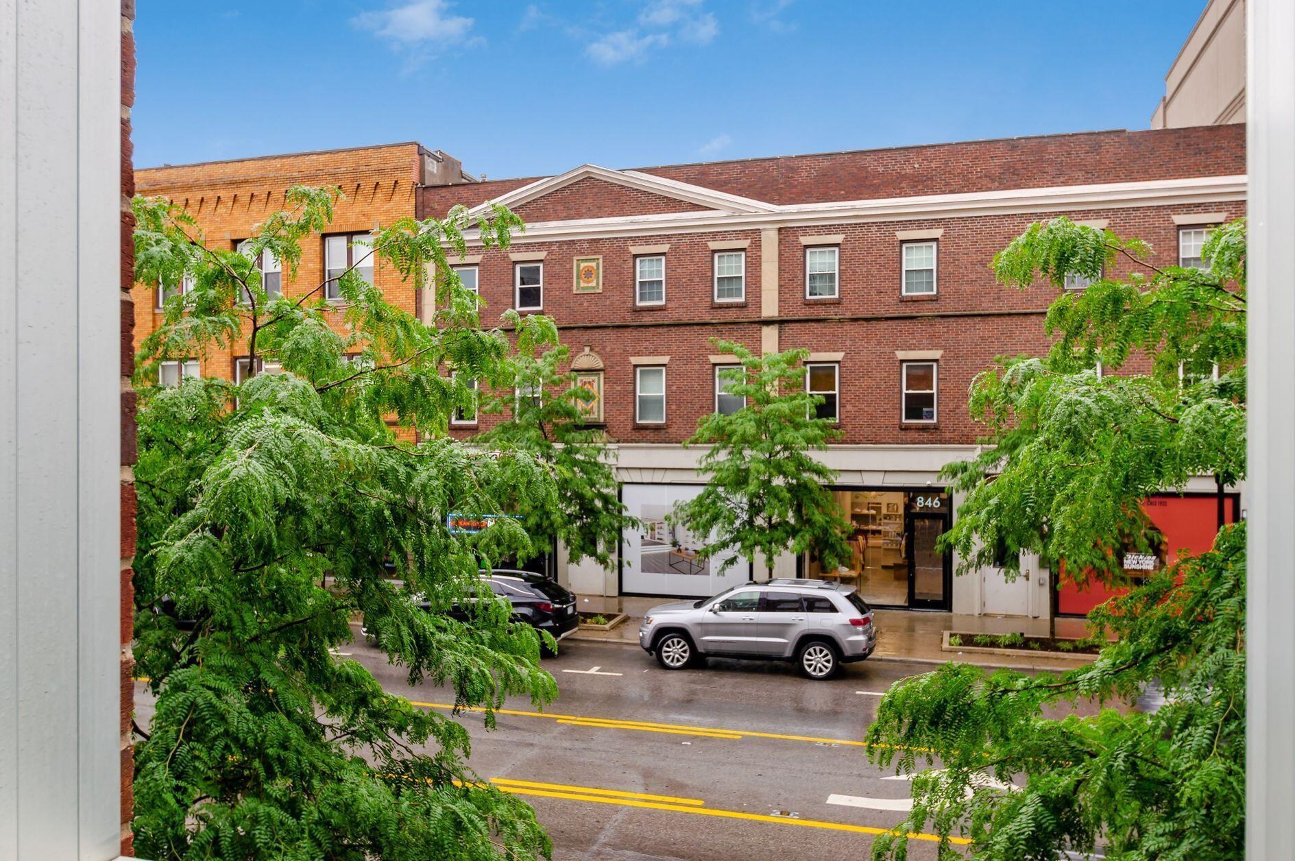 845 High St, Columbus OH  43085-4109 exterior