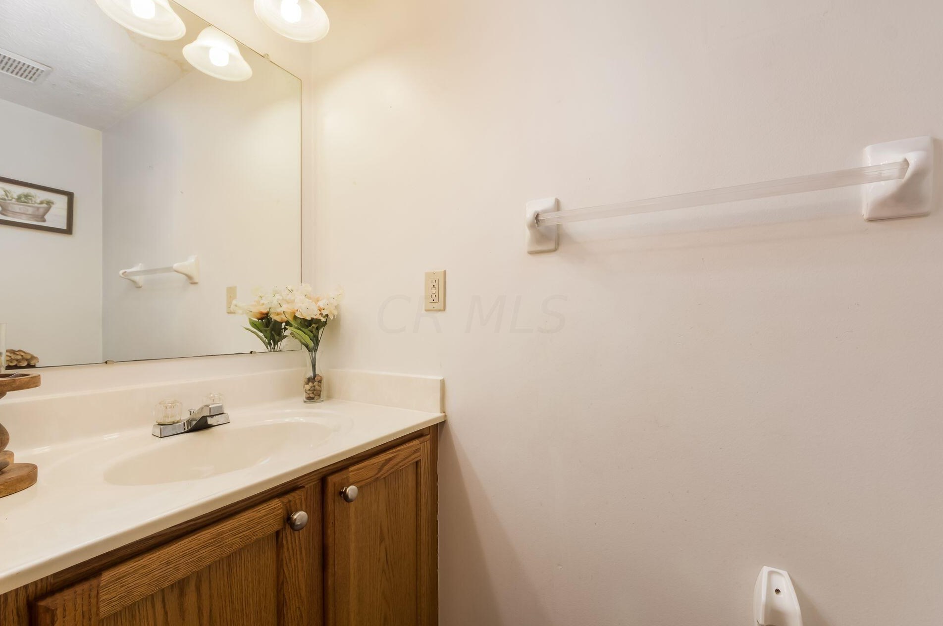 2303 Northtowne Pl, Columbus OH 43229-6690 exterior