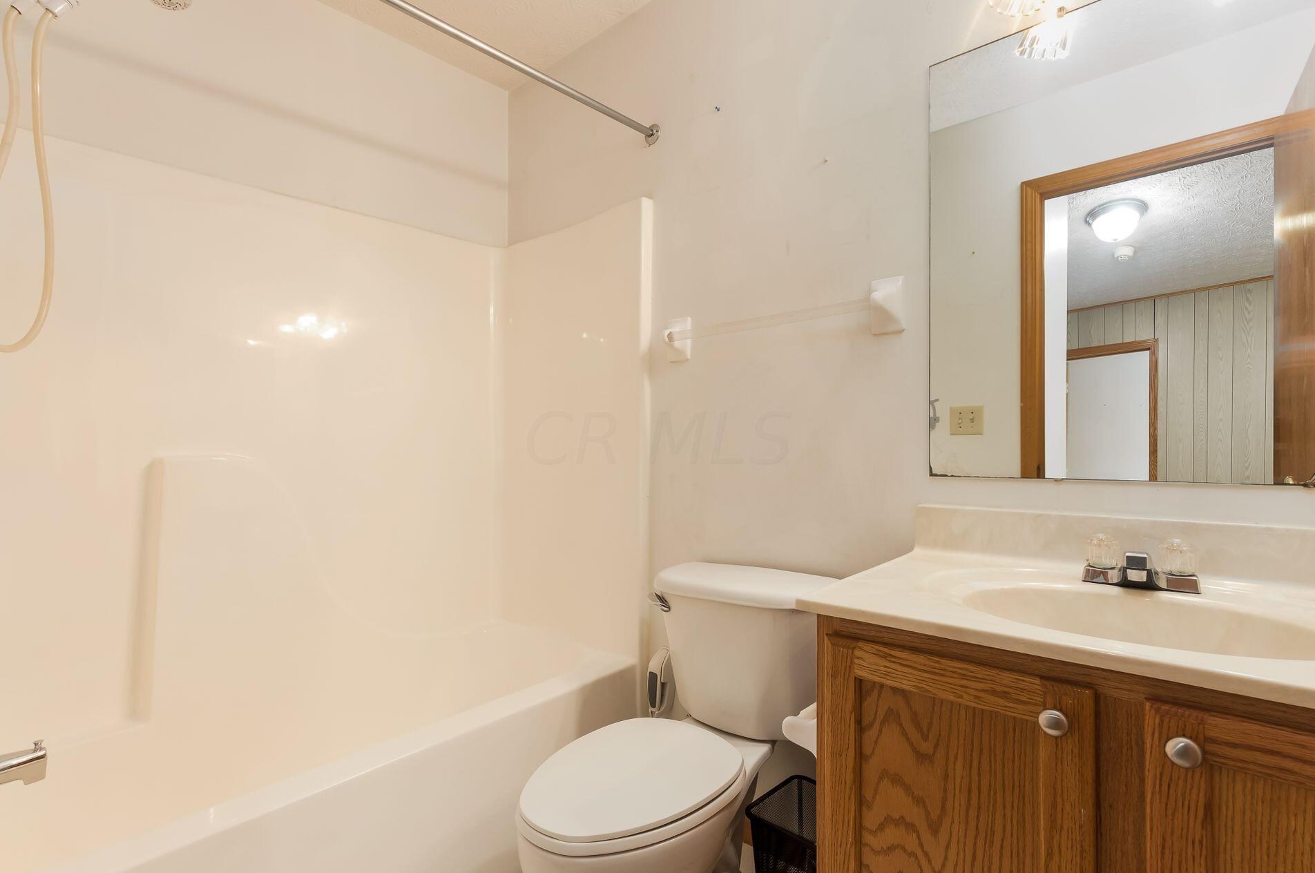 2303 Northtowne Pl, Columbus OH 43229-6690 exterior