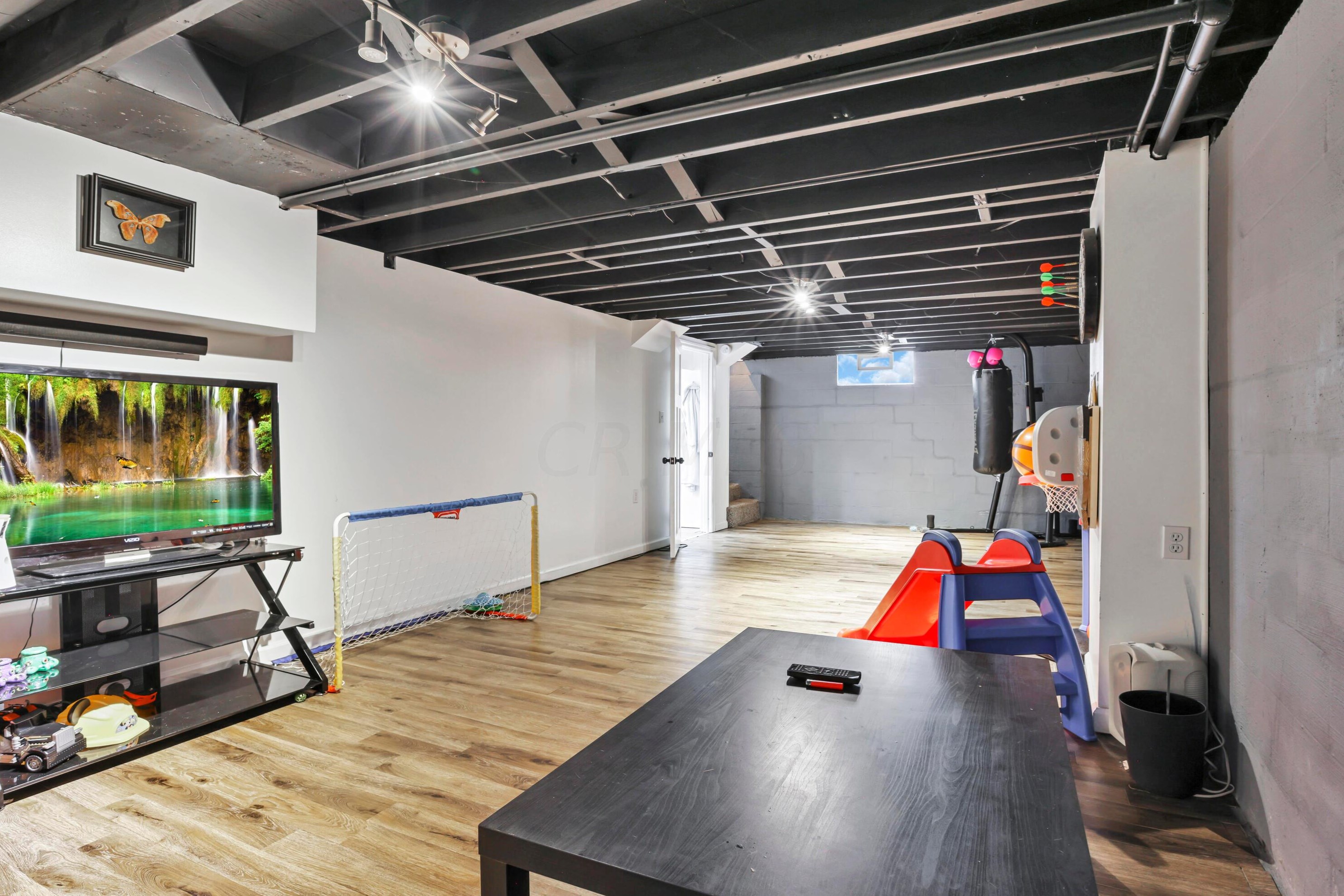 112 Fernhill Ave, Columbus OH 43228-1726 exterior