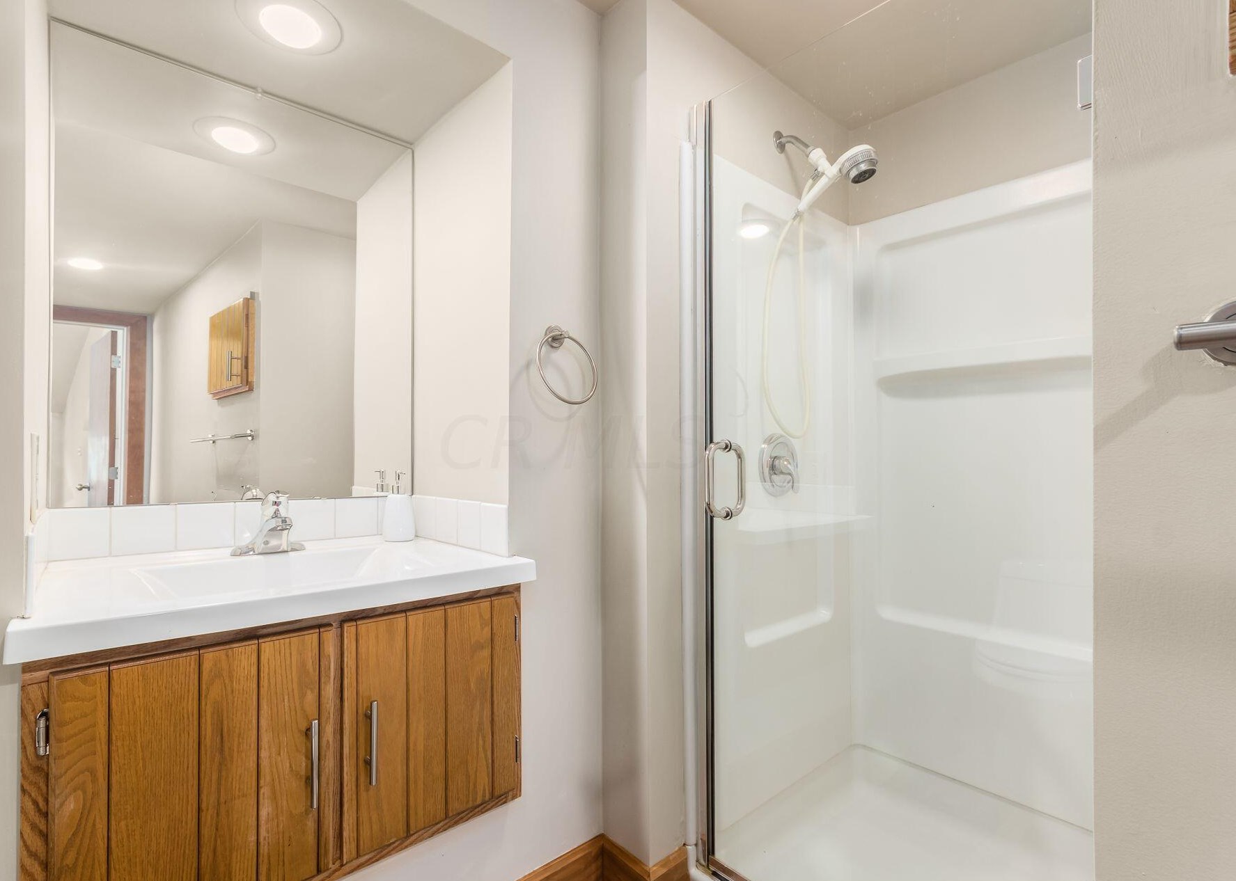 872 Pipestone Dr, Columbus OH 43235-1752 exterior