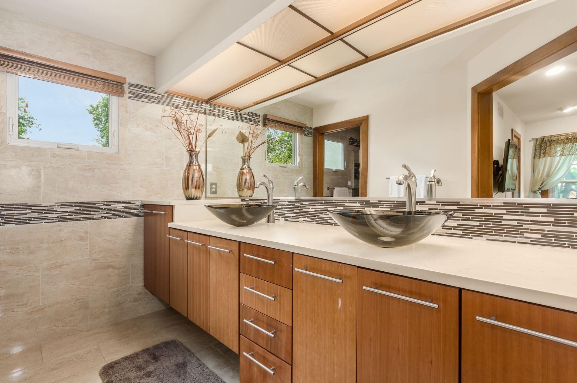 872 Pipestone Dr, Columbus OH 43235-1752 exterior