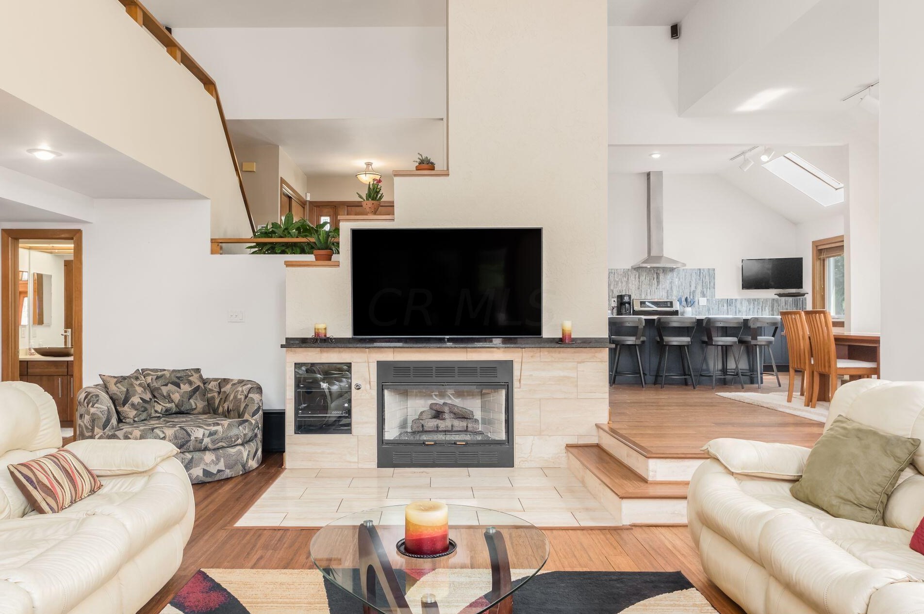 872 Pipestone Dr, Columbus OH 43235-1752 exterior