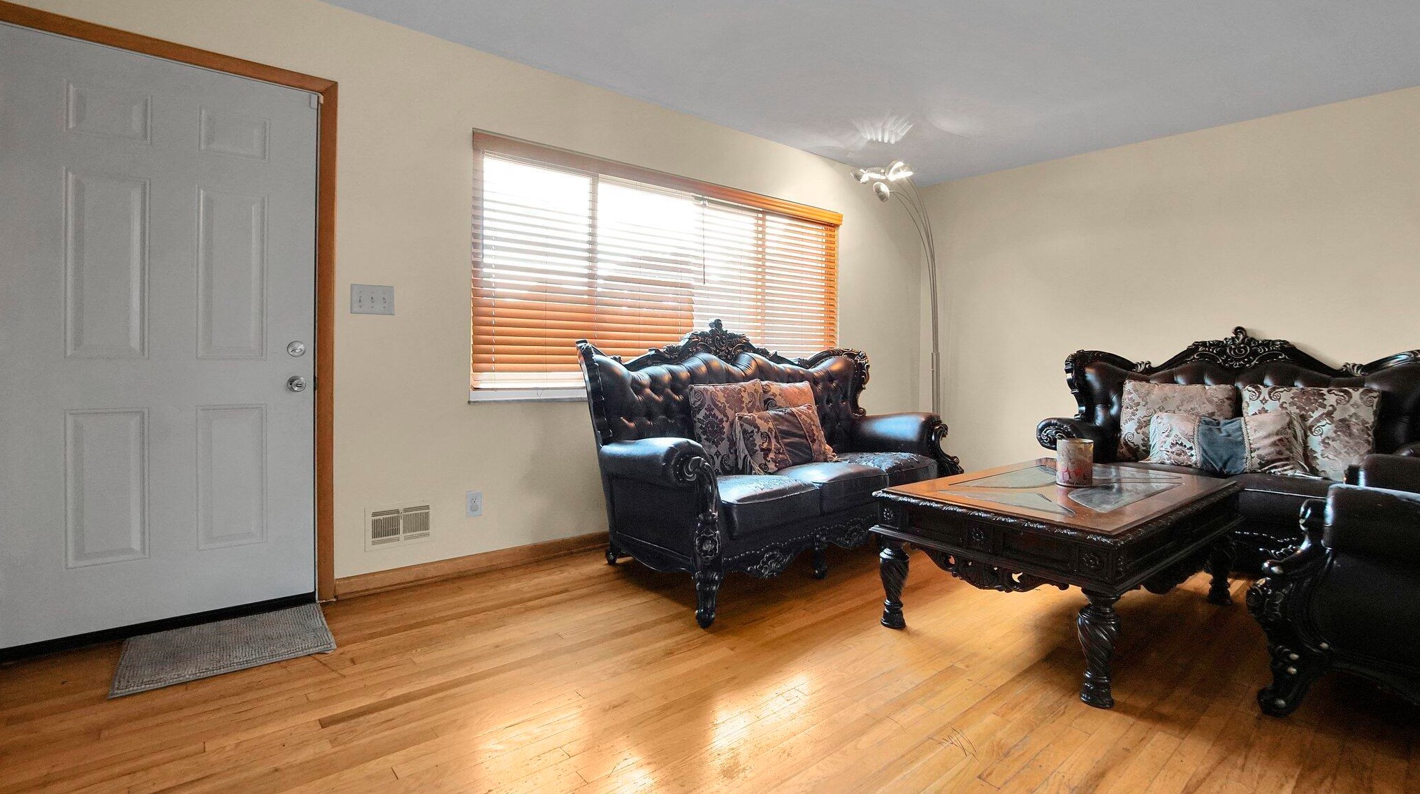 4200 Colby Ave, Columbus OH 43227-2028 exterior