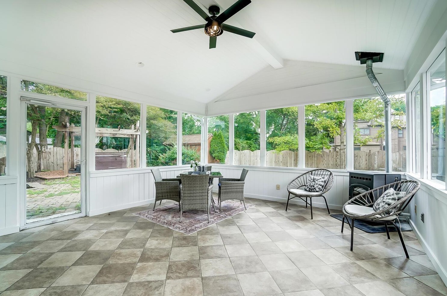 200 Chesterfield Rd, Columbus OH  43209-1244 exterior