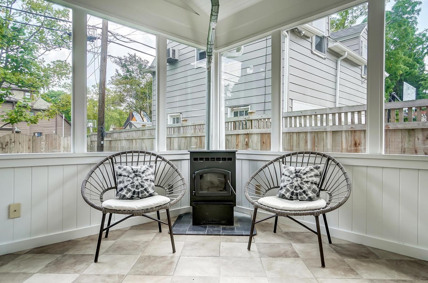 200 Chesterfield Rd, Columbus OH  43209-1244 exterior